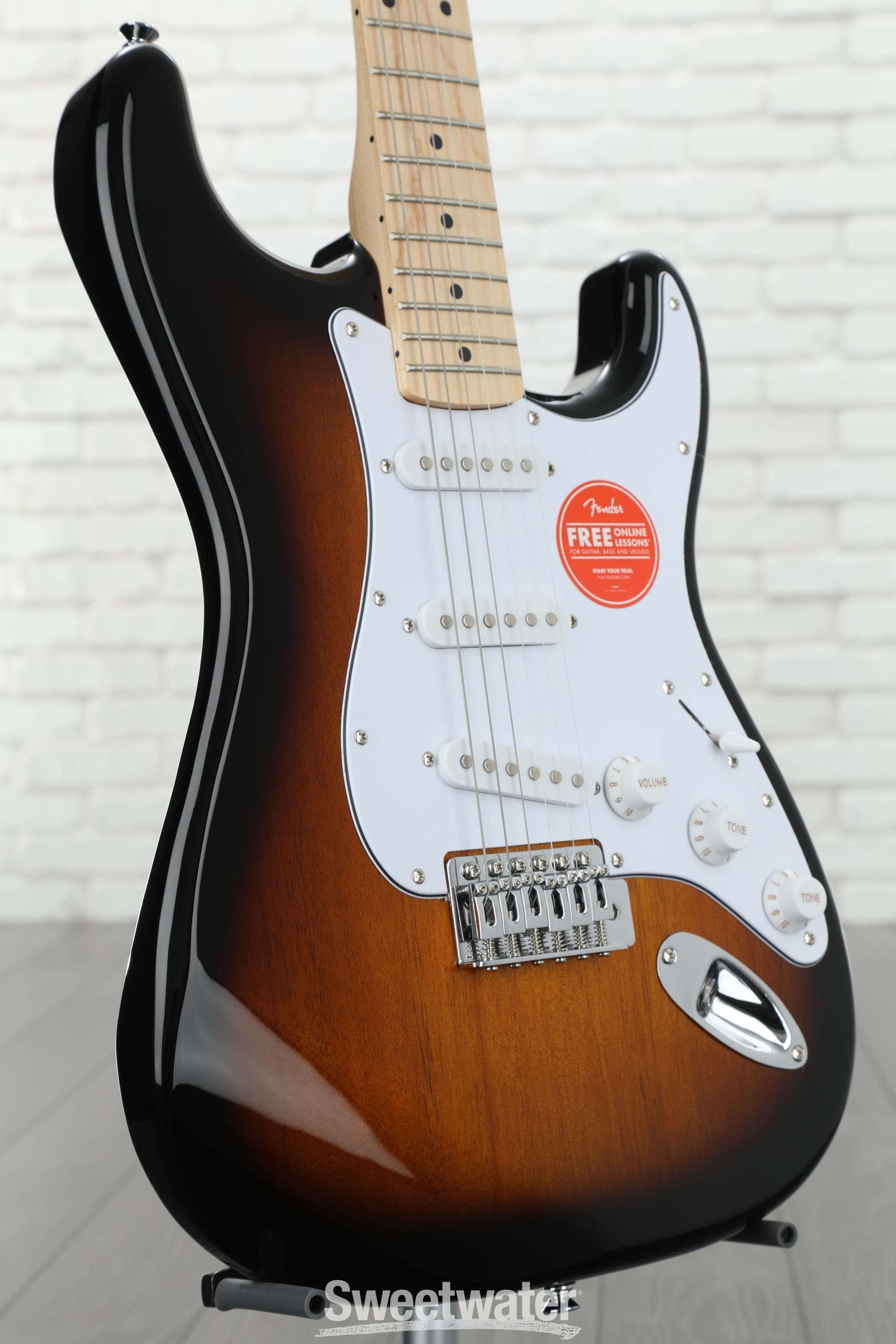 Squier Affinity Stratocaster - 2-Tone Sunburst with Maple