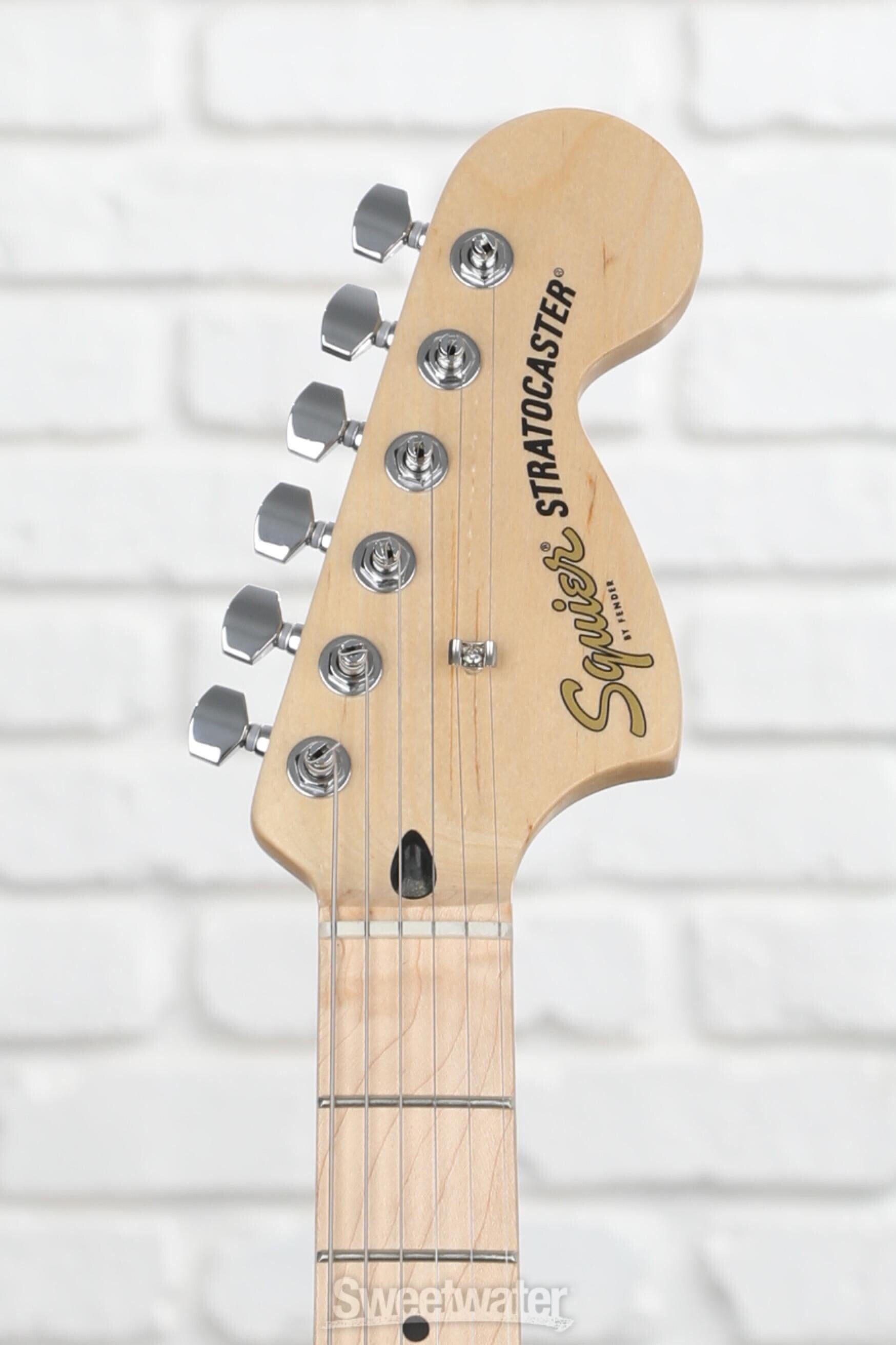 ☆日本の職人技☆ Squier Stratocaster affinity エレキギター