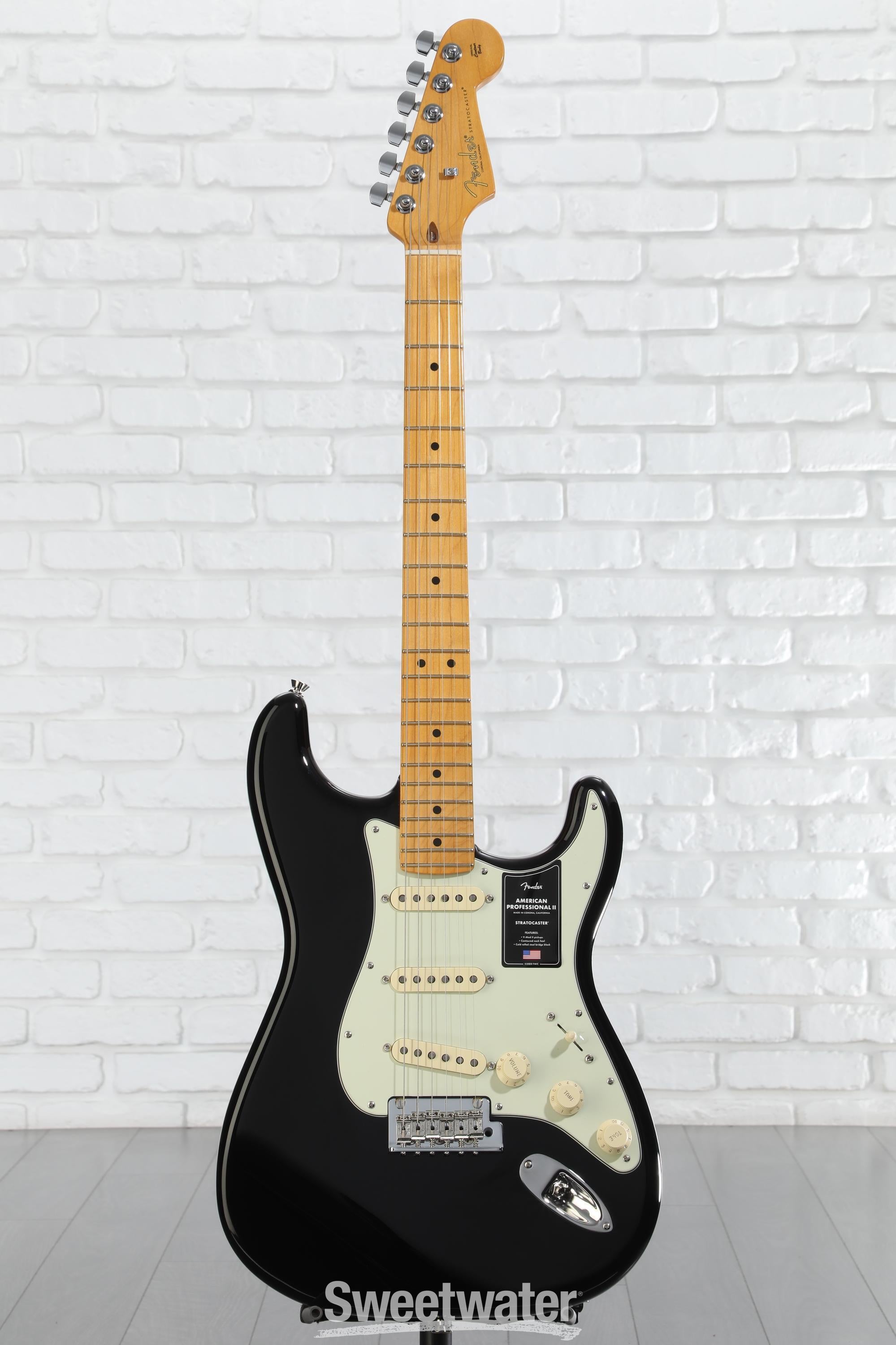 ギター Fender Professional II Stratocaster Fender American Professional II Stratocaster - Maple