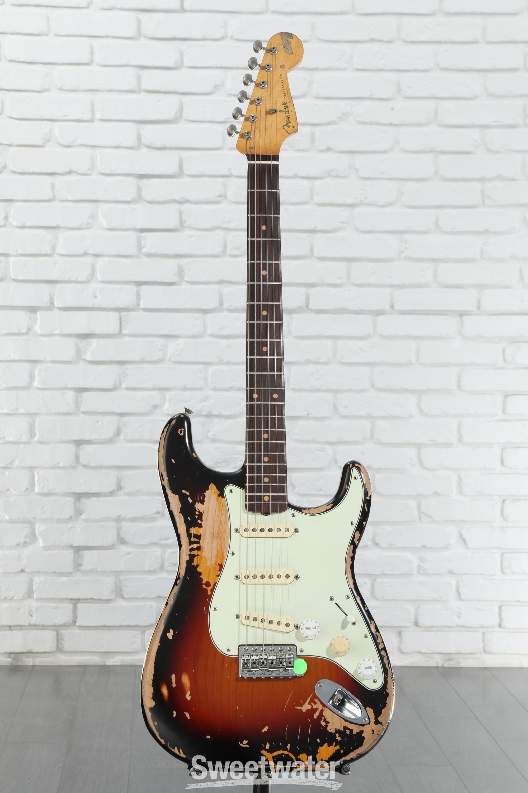 ギター Fender Stratocaster mike mccready Fender unveils new – and much cheaper – version of Mike