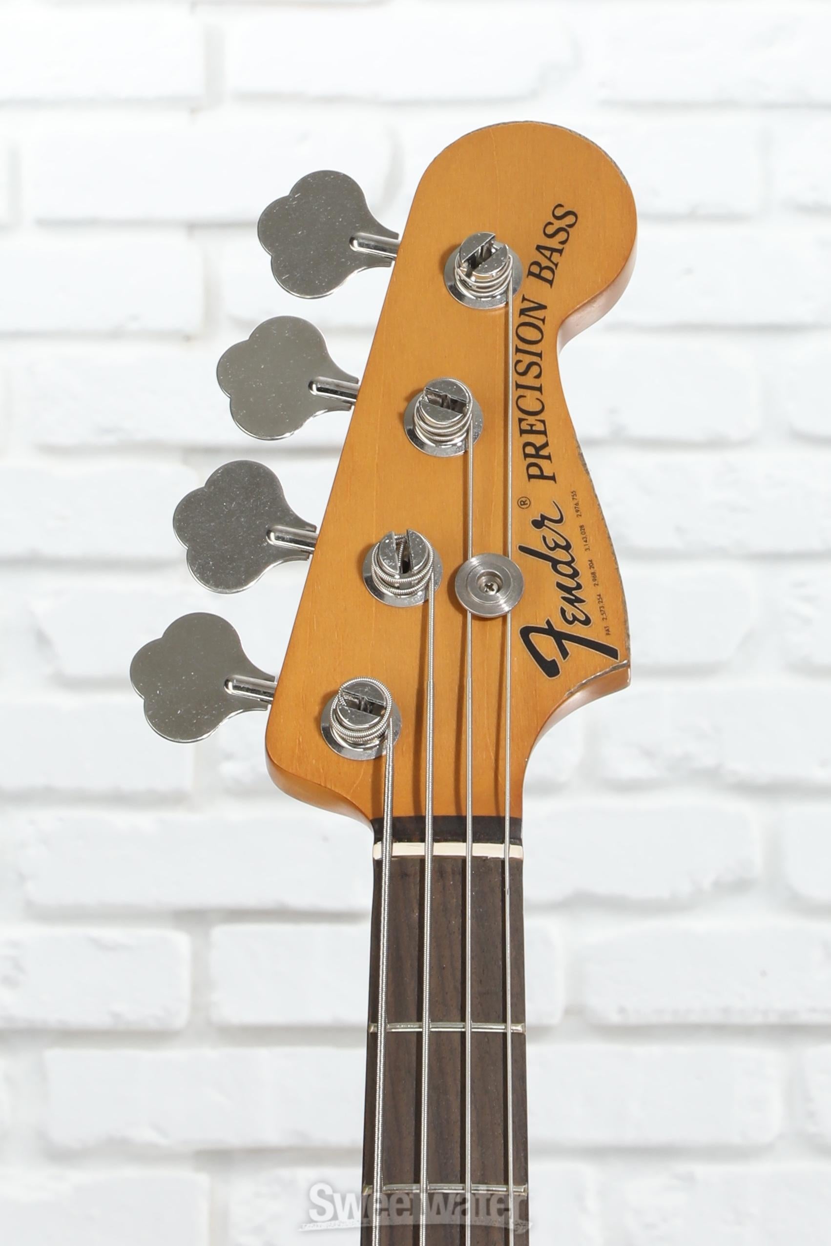 ベース Fender Road Worn NATE MENDEL P BASS Fender Nate Mendel Precision Bass - Road Worn Candy Apple