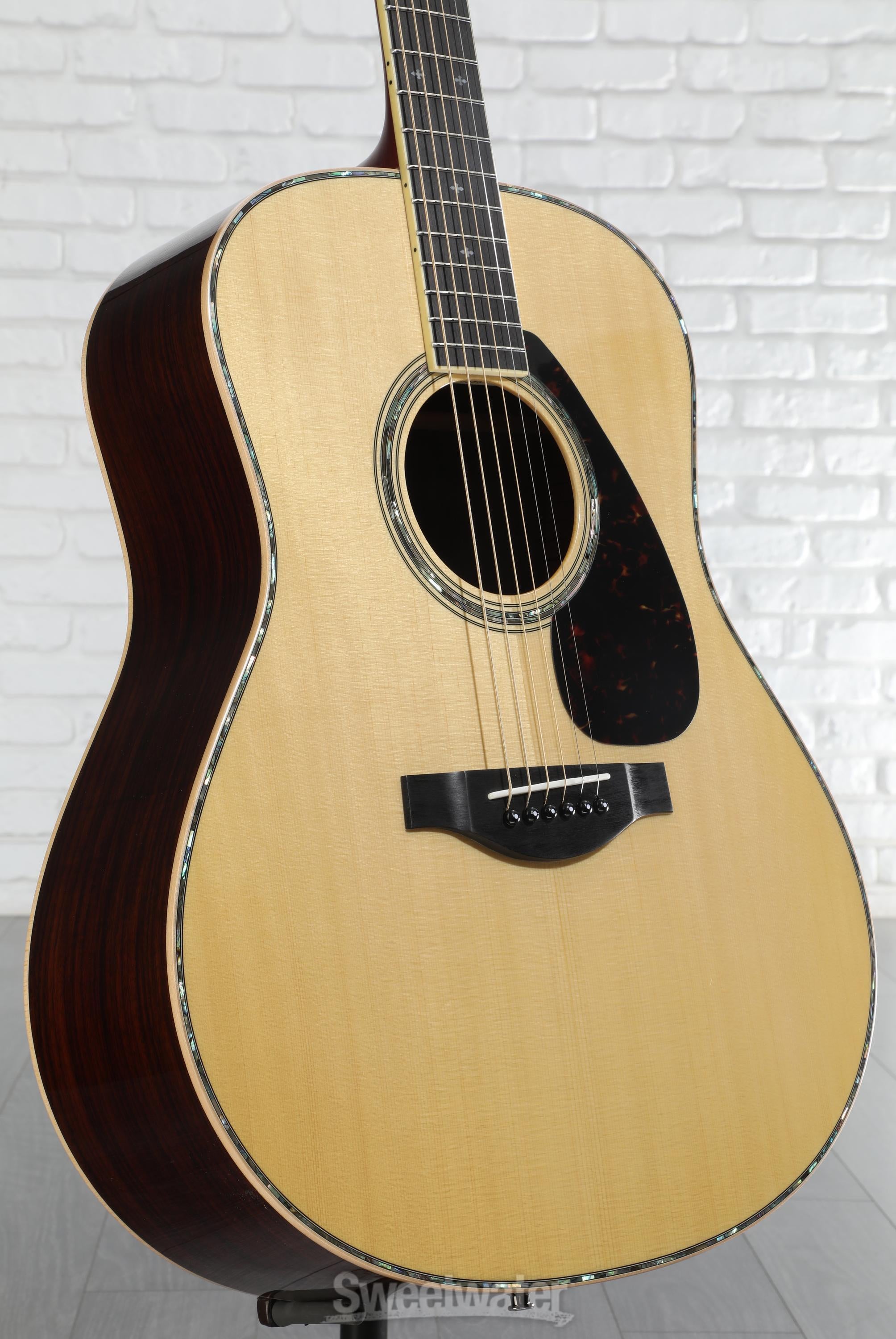 ヤマハ LL 16D ARE Yamaha LL16D ARE Original Jumbo Acoustic-electric Guitar