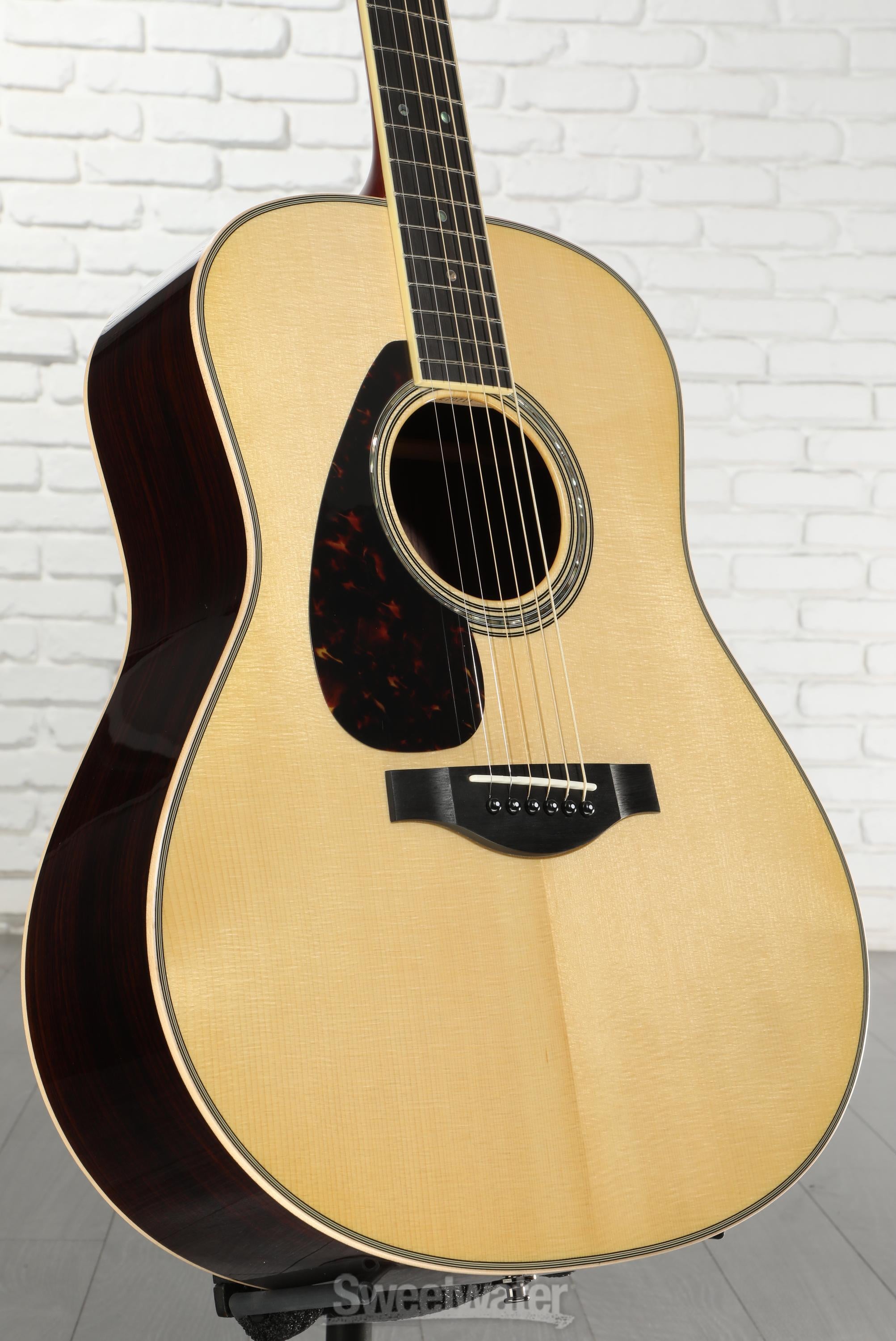 Yamaha LL16L ARE Left-handed Original Jumbo Acoustic-electric