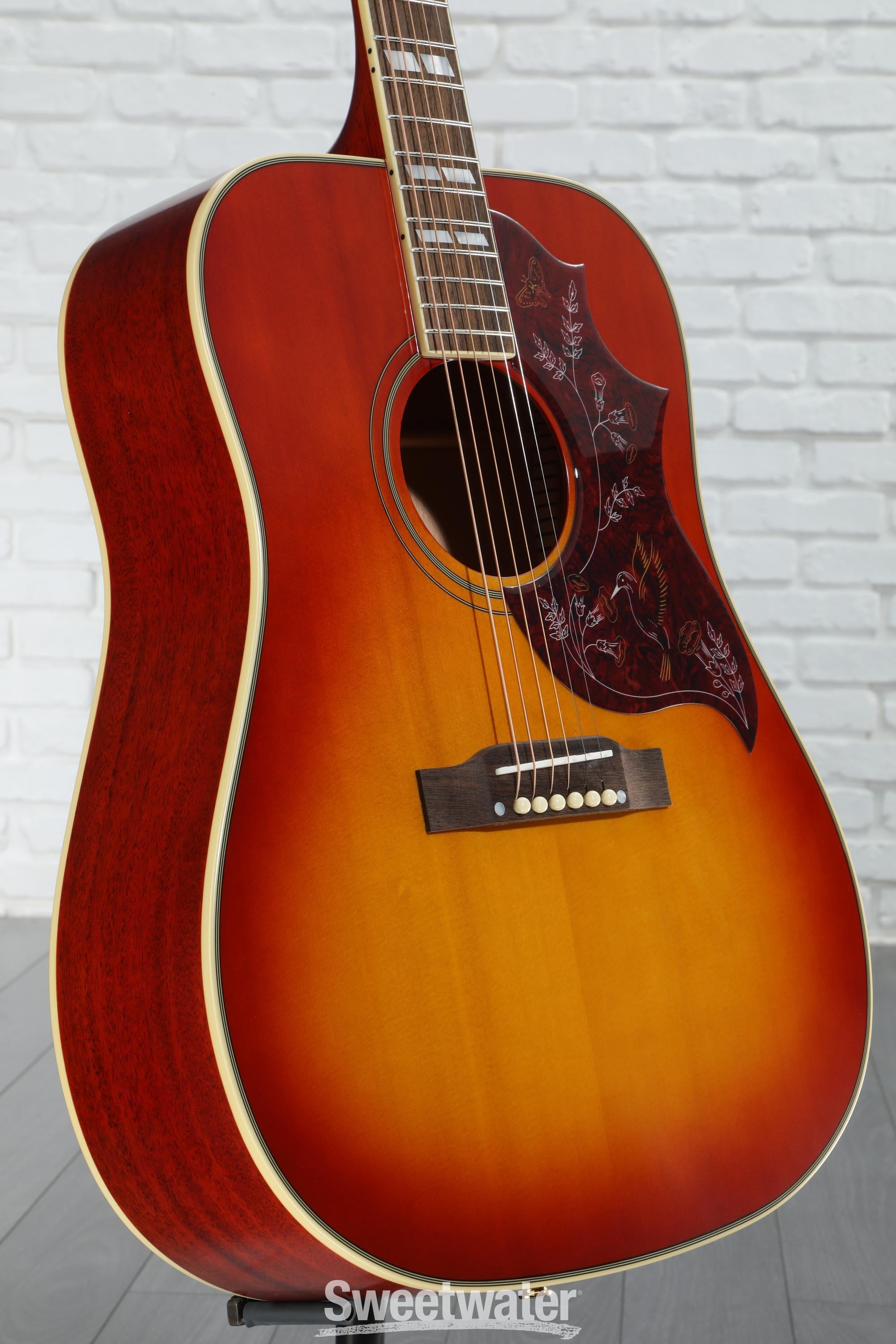 Epiphone Hummingbird Pro 2017チェリーサンバースト Epiphone Hummingbird, Aged Cherry Sunburst Gloss | Epiphone