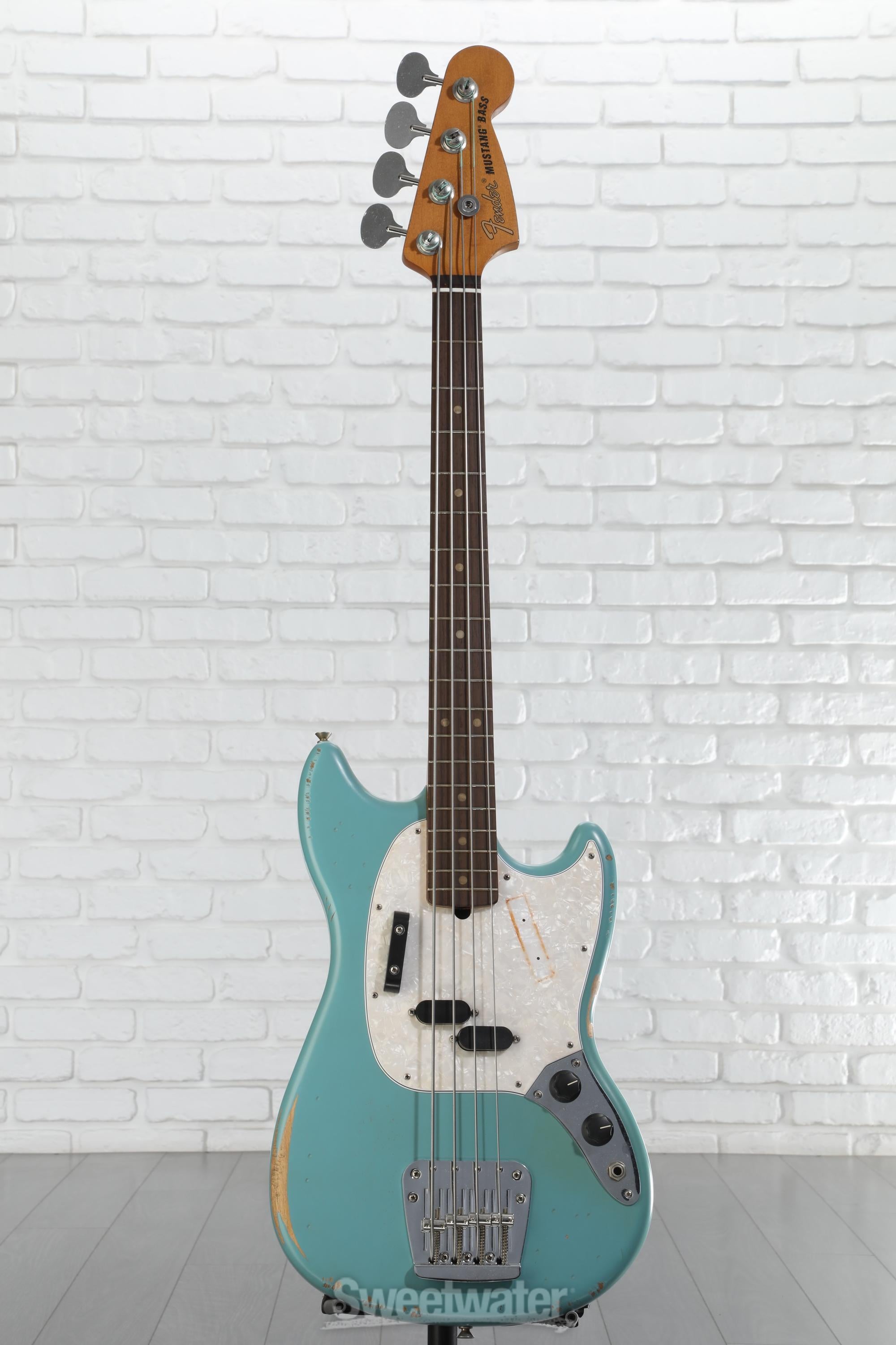 Fender JMJ Road Worn Mustang Bass Guitar - Faded Daphne Blue