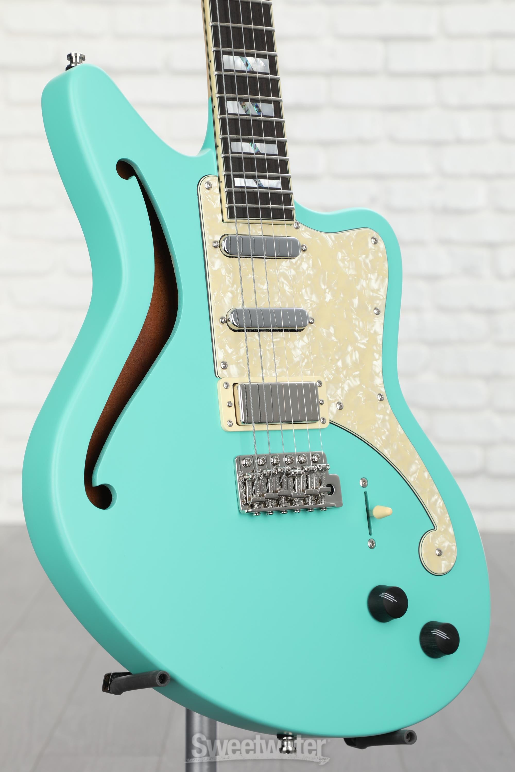 D'Angelico Deluxe Bedford SH Limited Edition Semi-hollow Electric
