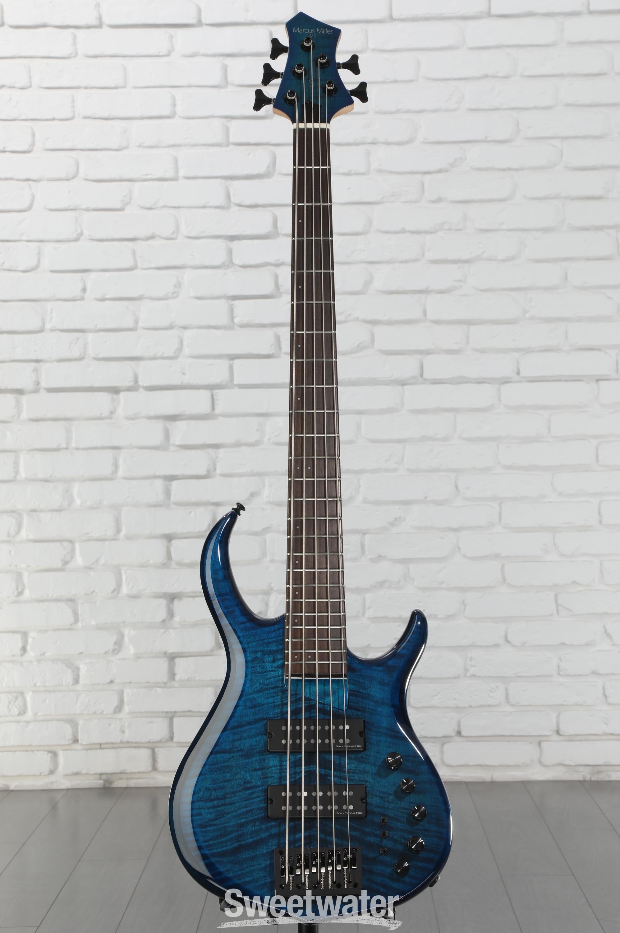 Sire Marcus Miller M7 Alder 5-string Bass Guitar