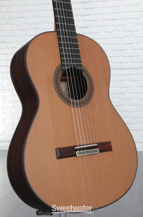 The Best Nylon-String Acoustics, A Guide to Buying Classical and Flamenco  Guitars