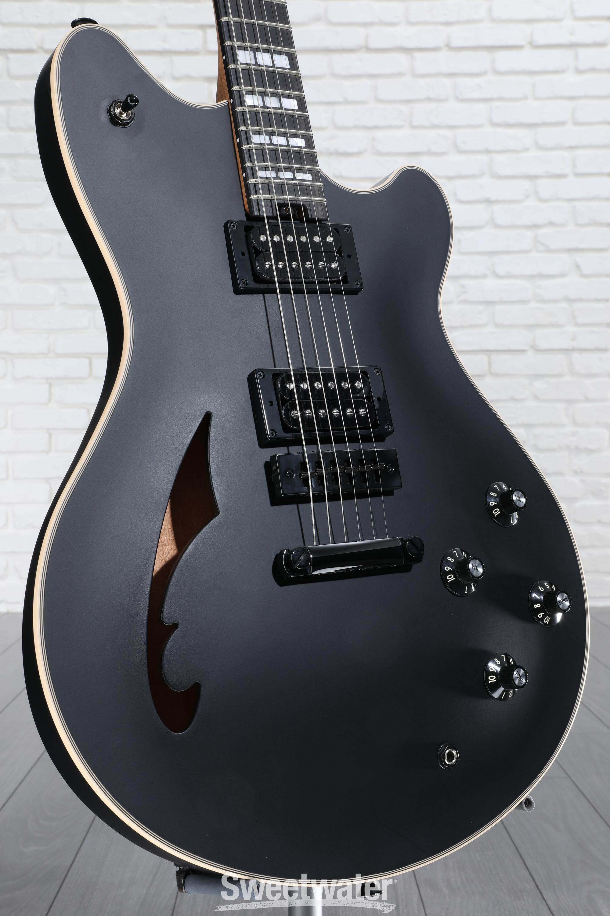 EVH SA-126 Special Semi-hollowbody Electric Guitar - Stealth