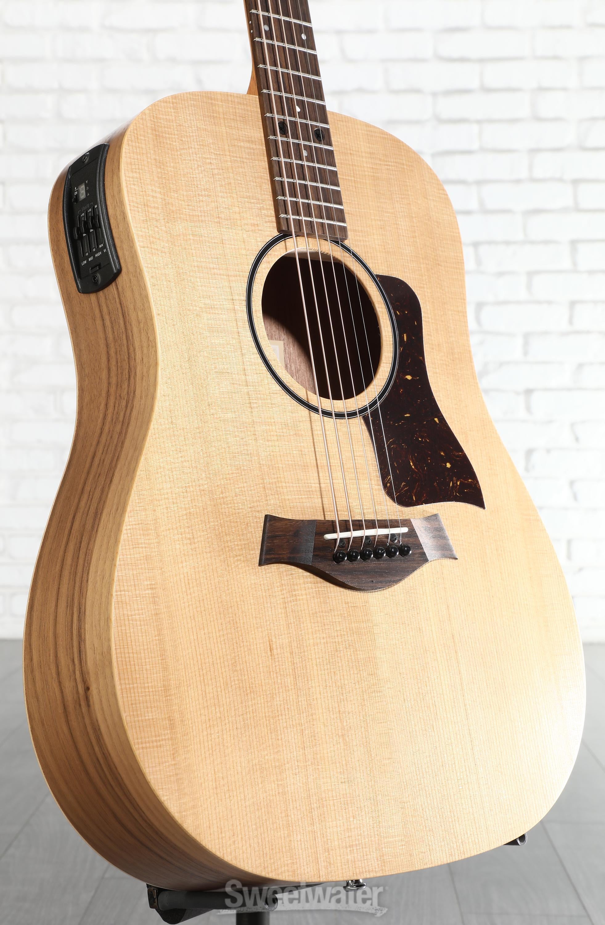 Photo of Taylor Big Baby Taylor BBTe Acoustic-electric Guitar - Natural Sitka Spruce