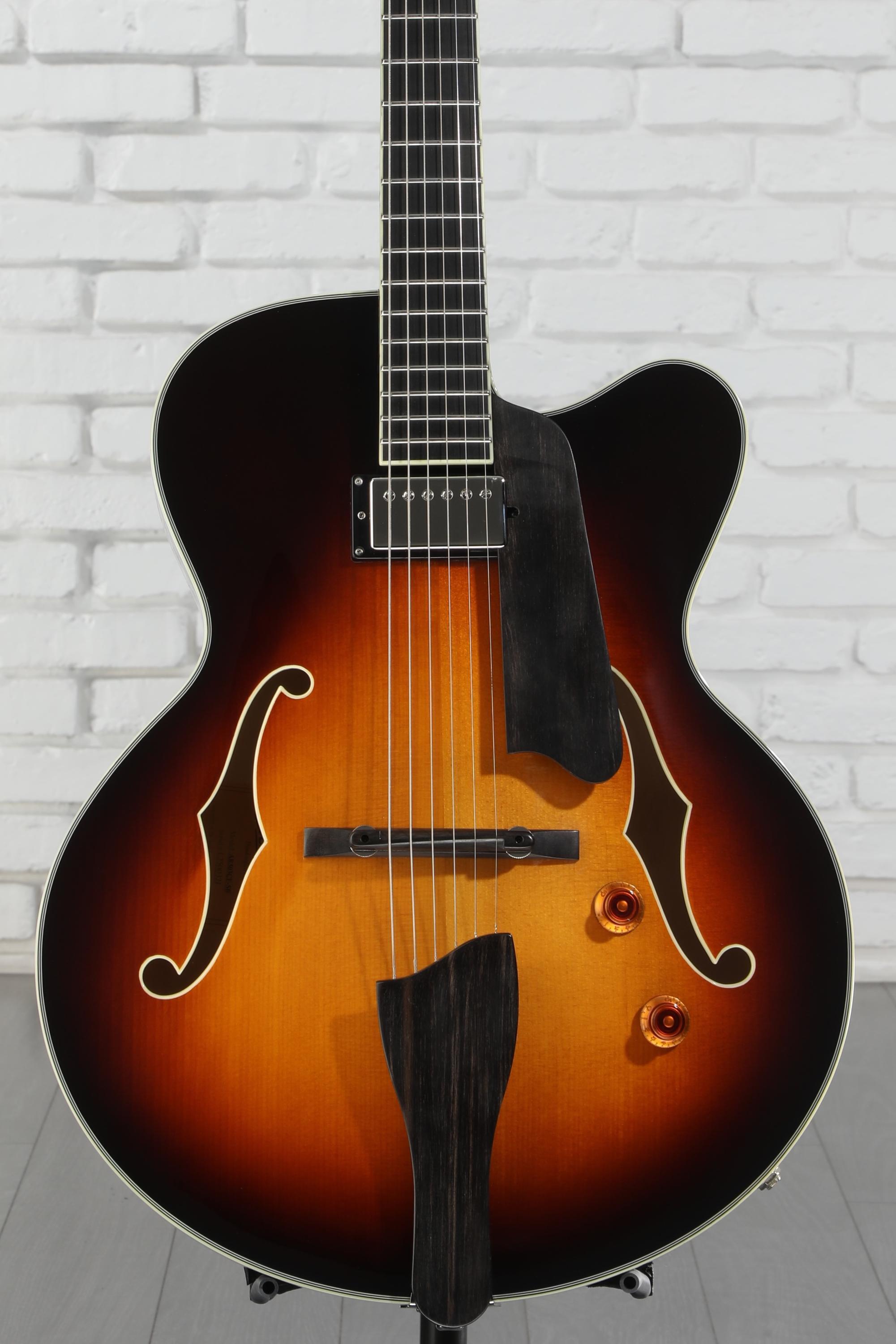 Eastman Guitars AR503CE Archtop Hollowbody Electric Guitar