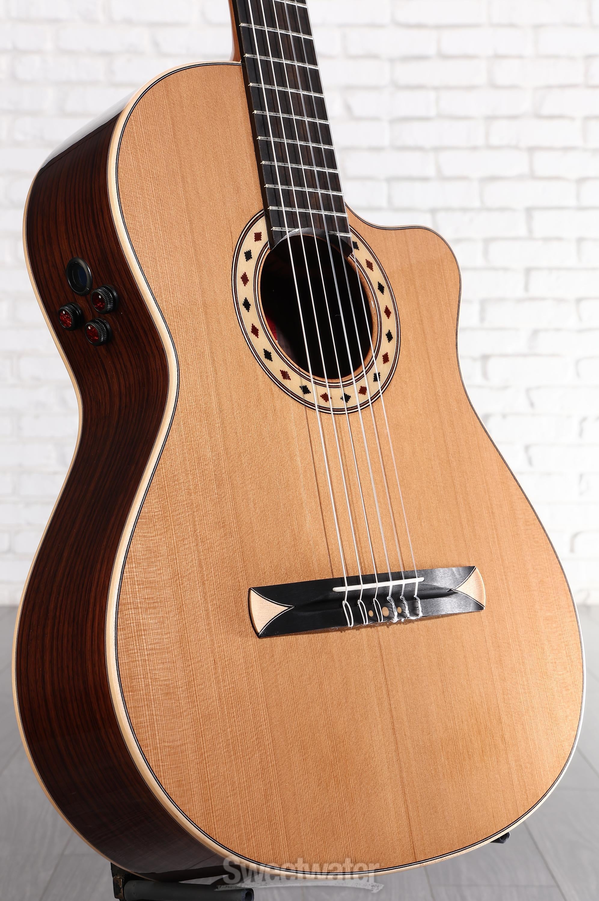 Photo of Alhambra Crossover CS-3 CW E8 Nylon-string Acoustic-electric Classical Guitar