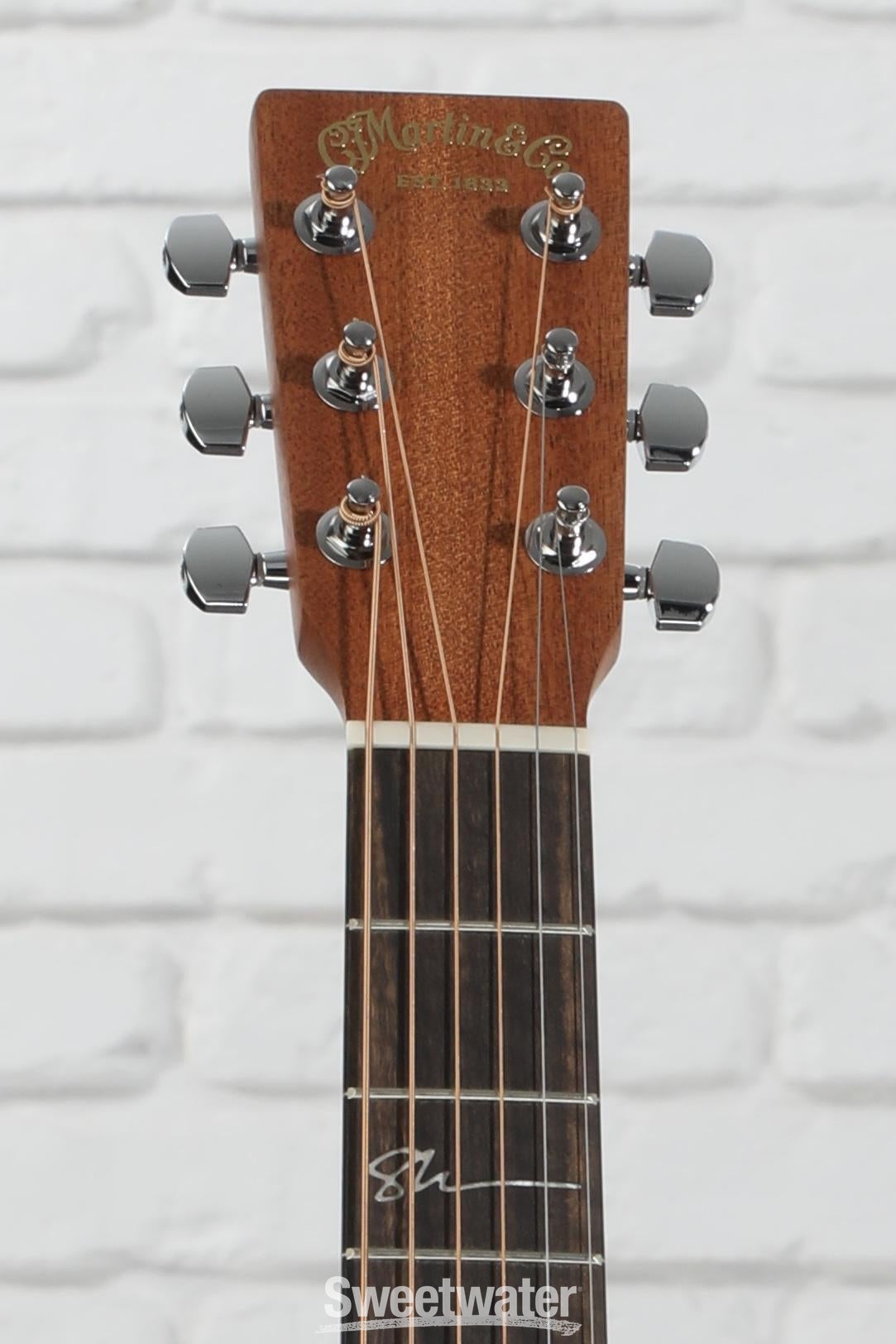 Martin 000JR-10E Shawn Mendes Signature Acoustic-electric Guitar - Natural