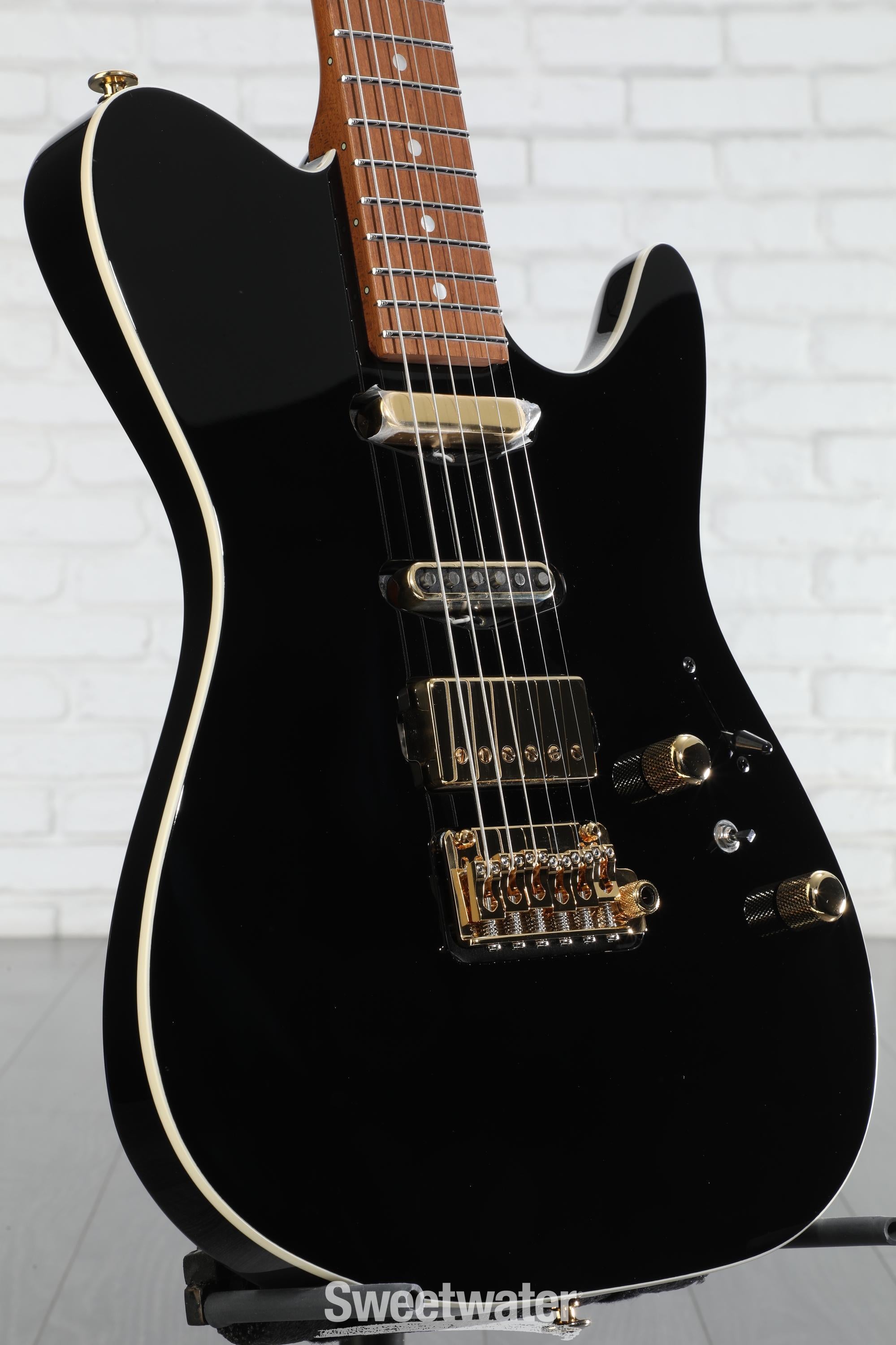 Ibanez LB1 Lari Basilio Signature Electric Guitar - Black | Sweetwater