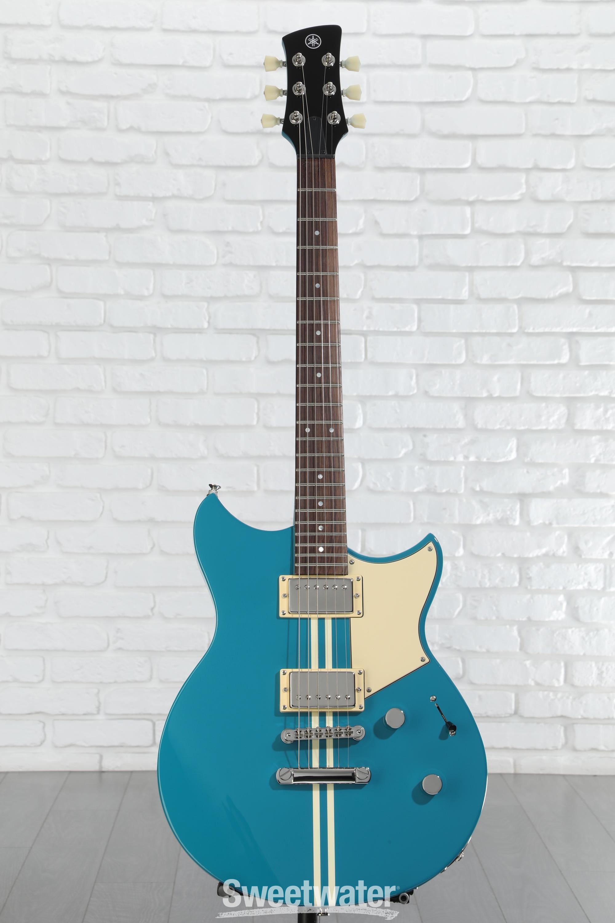 Yamaha Revstar Element RSE20 Electric Guitar - Swift Blue