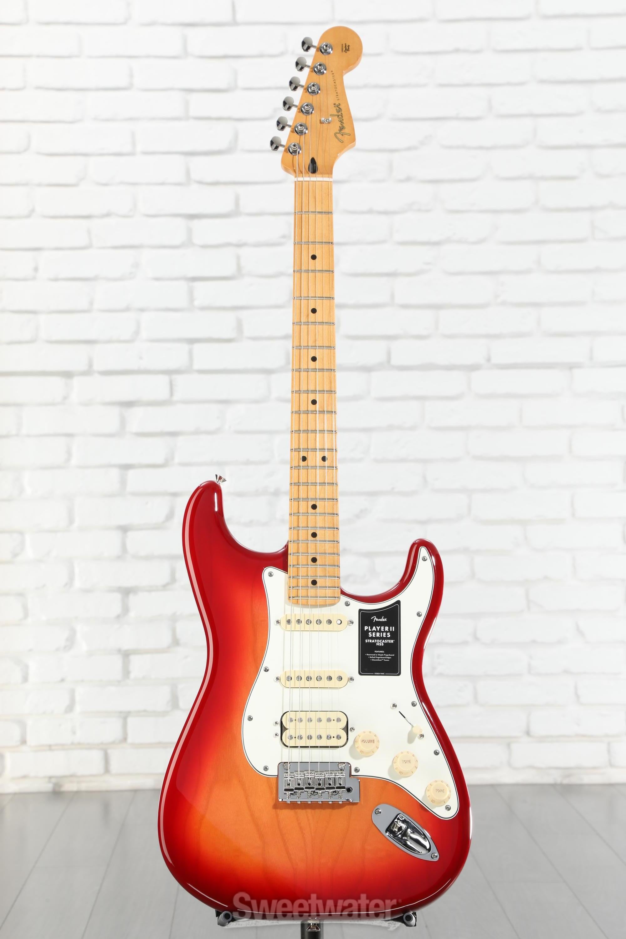 Fender フェンダー Player Stratocaster CAR SSS Amazon.com: Fender Player Stratocaster SSS Electric Guitar
