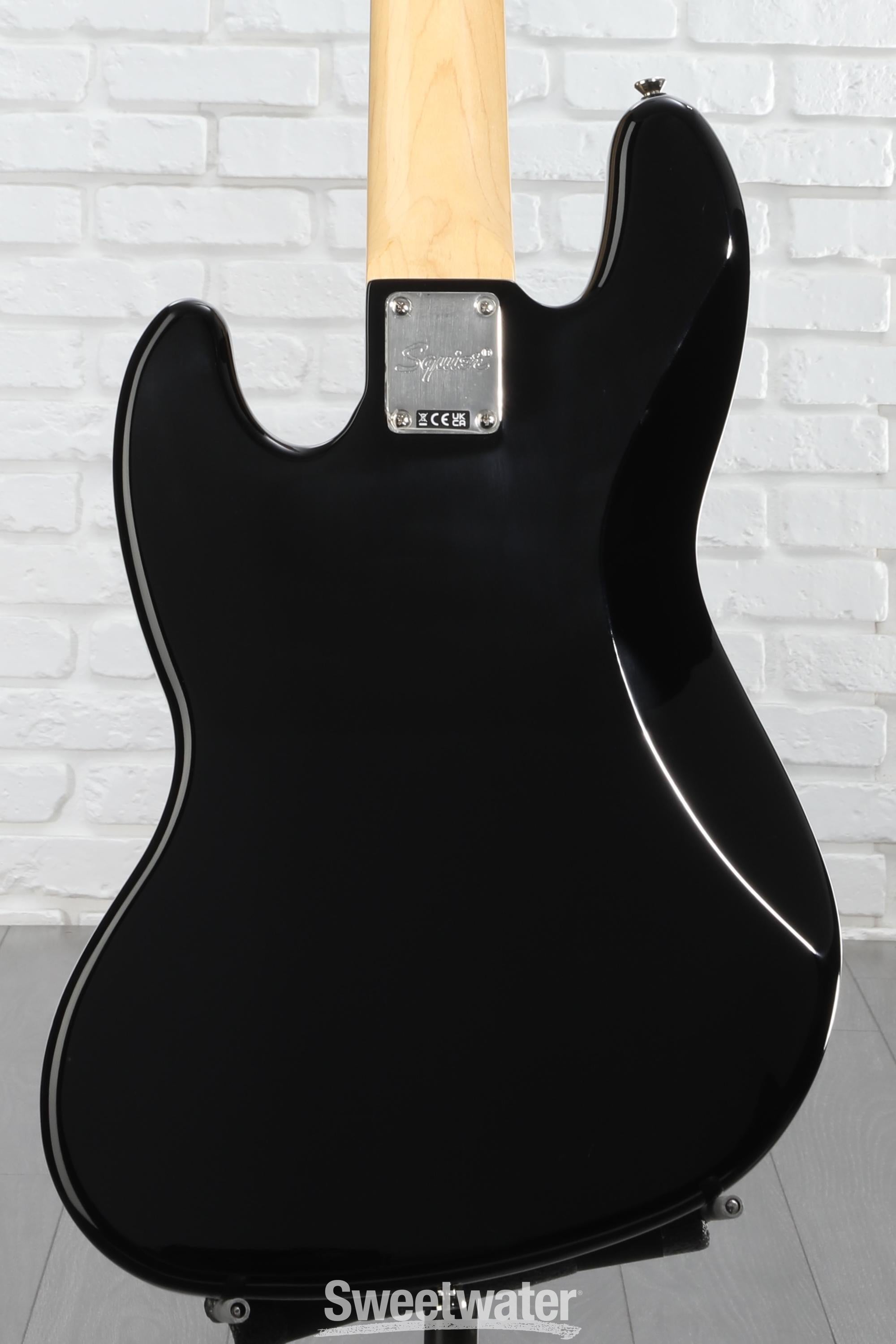 Squier Classic Vibe '70s Jazz Bass V - Black with Maple Fingerboard