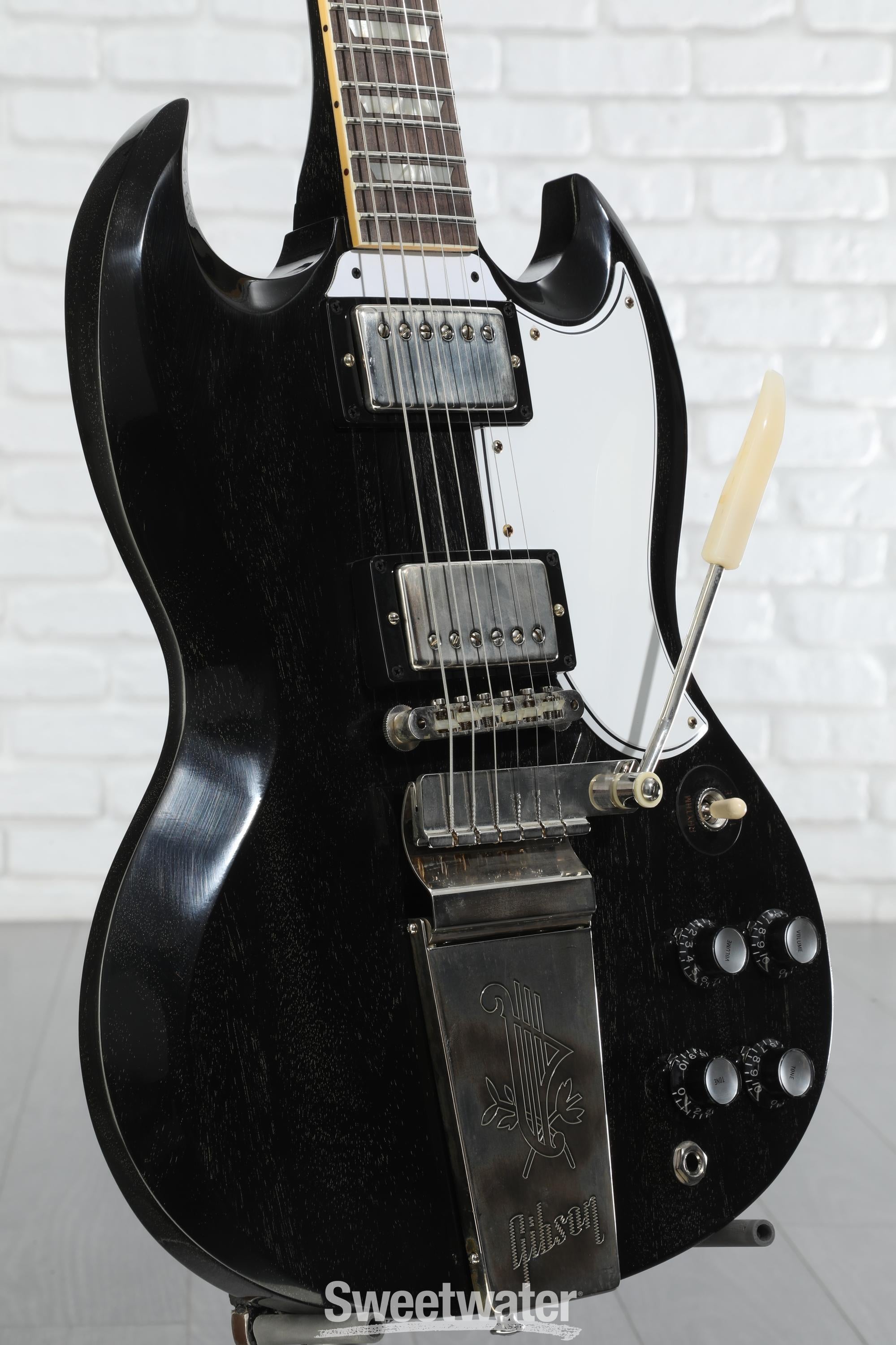 Maestro by Gibson SG 黒 Gibson SG Standard w/ Maestro Vibrola Black Made in USA
