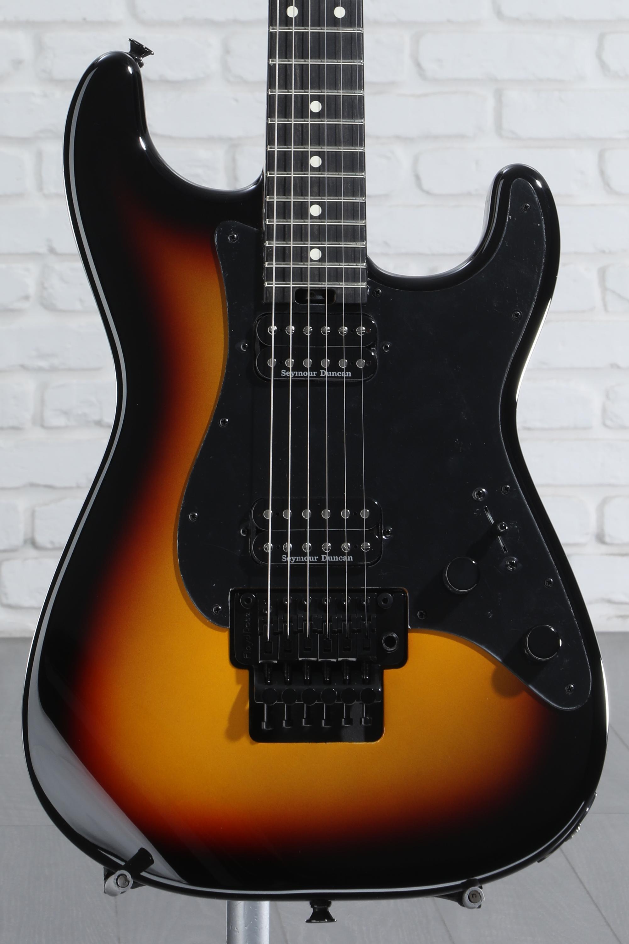 Charvel Pro-Mod So-Cal Style 1 HH FR E Electric Guitar - Three-tone  Sunburst | Sweetwater