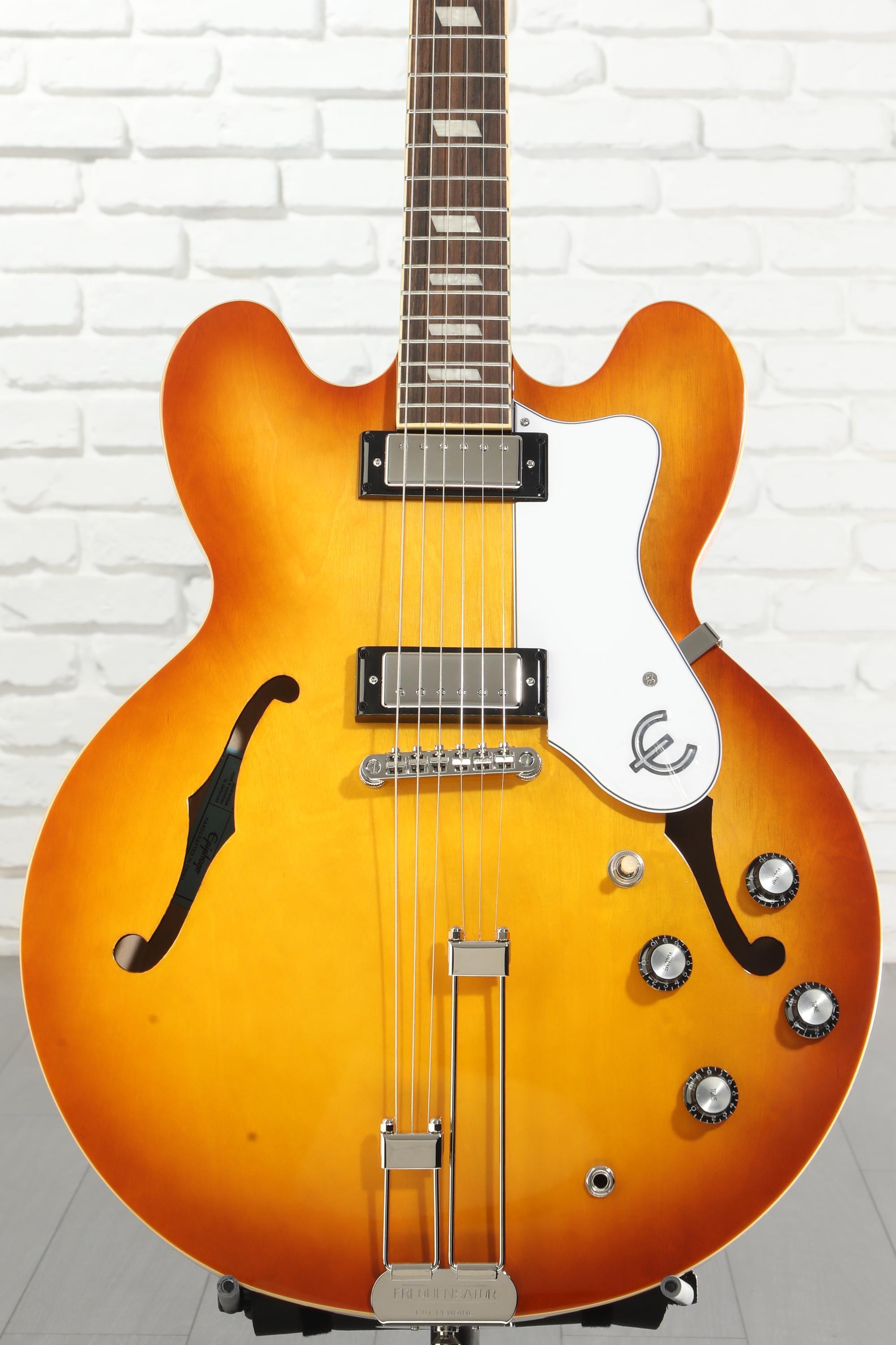 ギター epiphone riviera YEC Epiphone Riviera Semi-hollowbody Electric Guitar - Royal Tan
