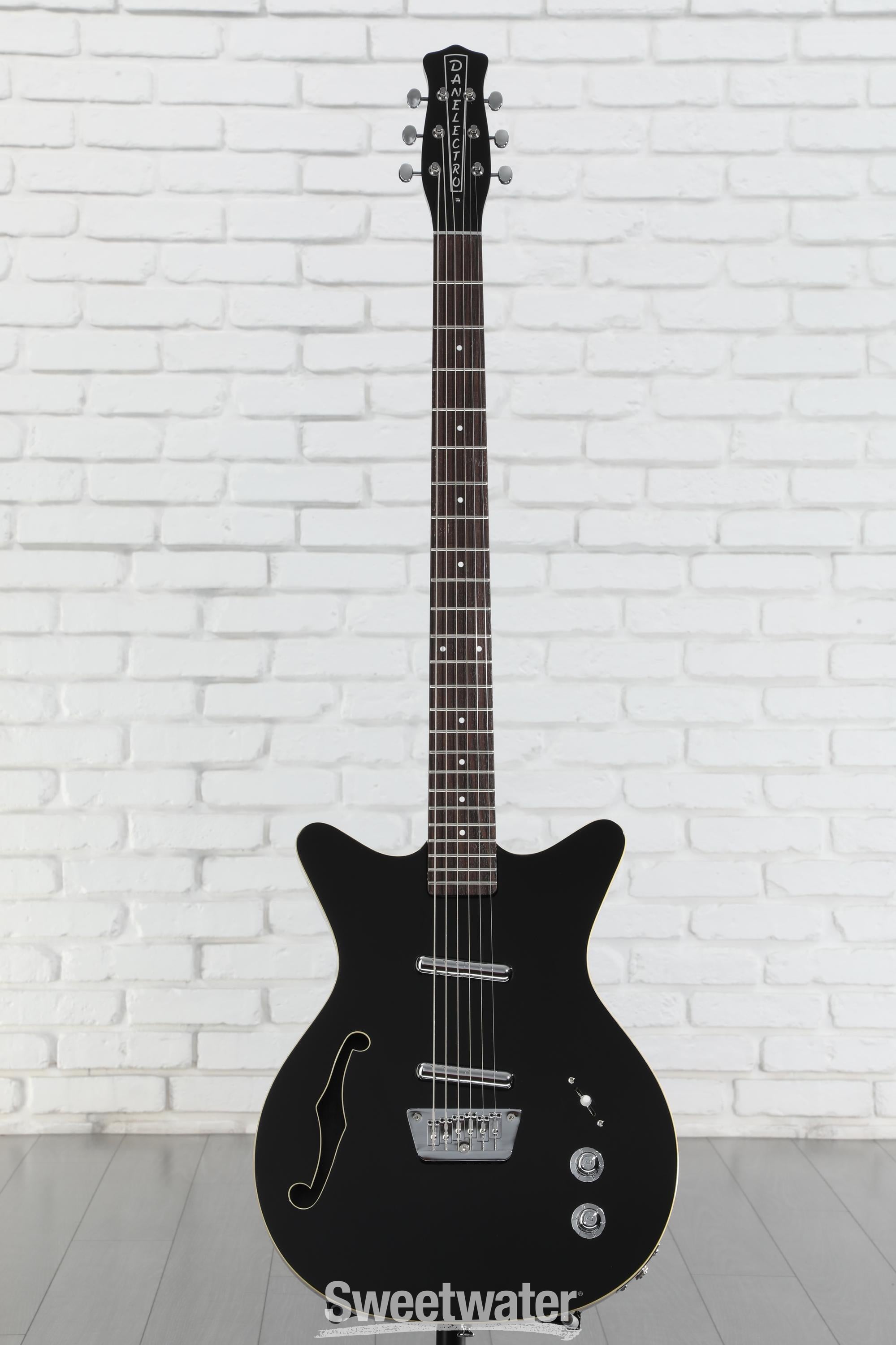DANELECTORO 56-U2 BLACK ダンエレクトロ Danelectro 56 U2 (black) - What To Know & Where To Buy