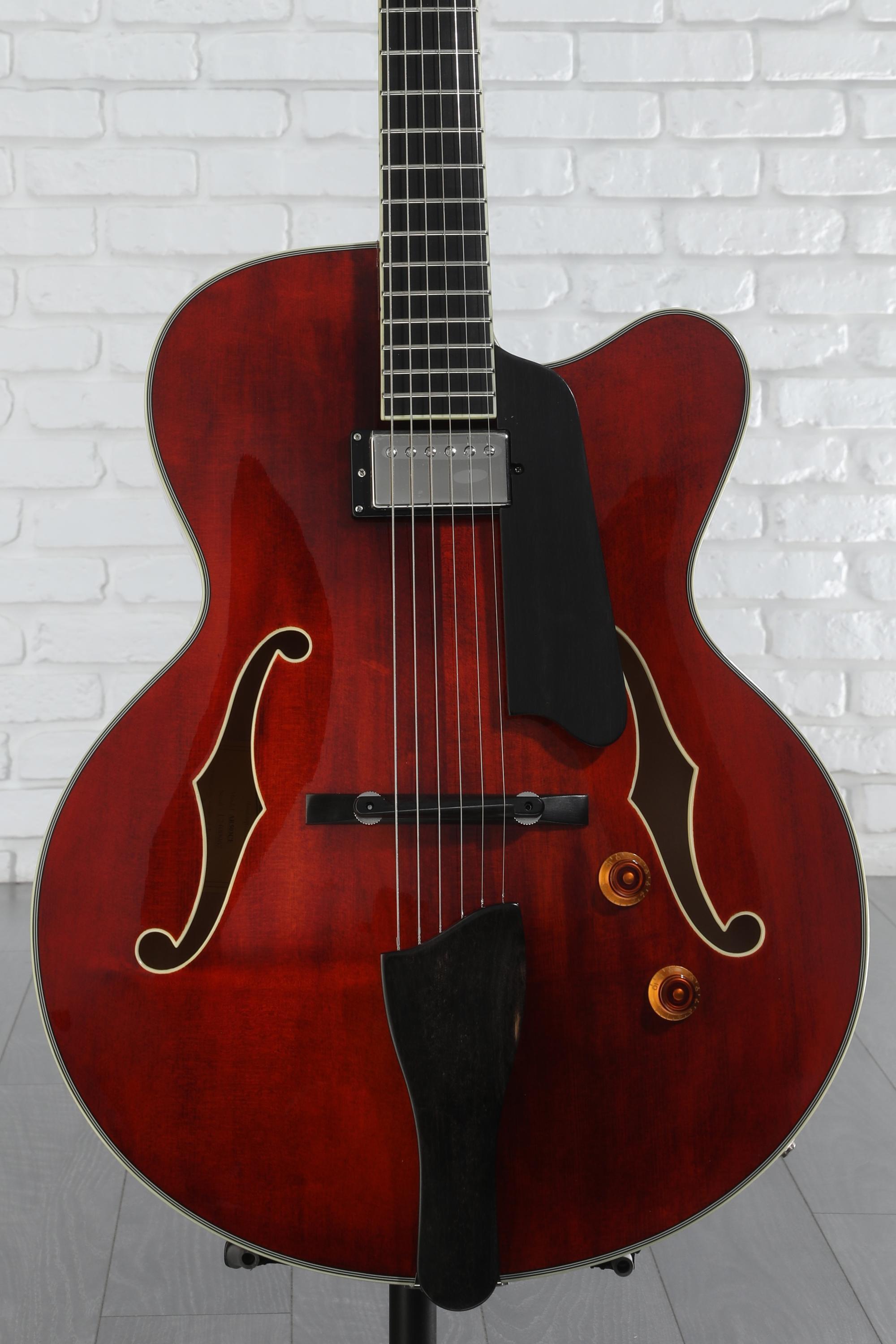 Eastman Guitars AR503CE Archtop Hollowbody Electric Guitar