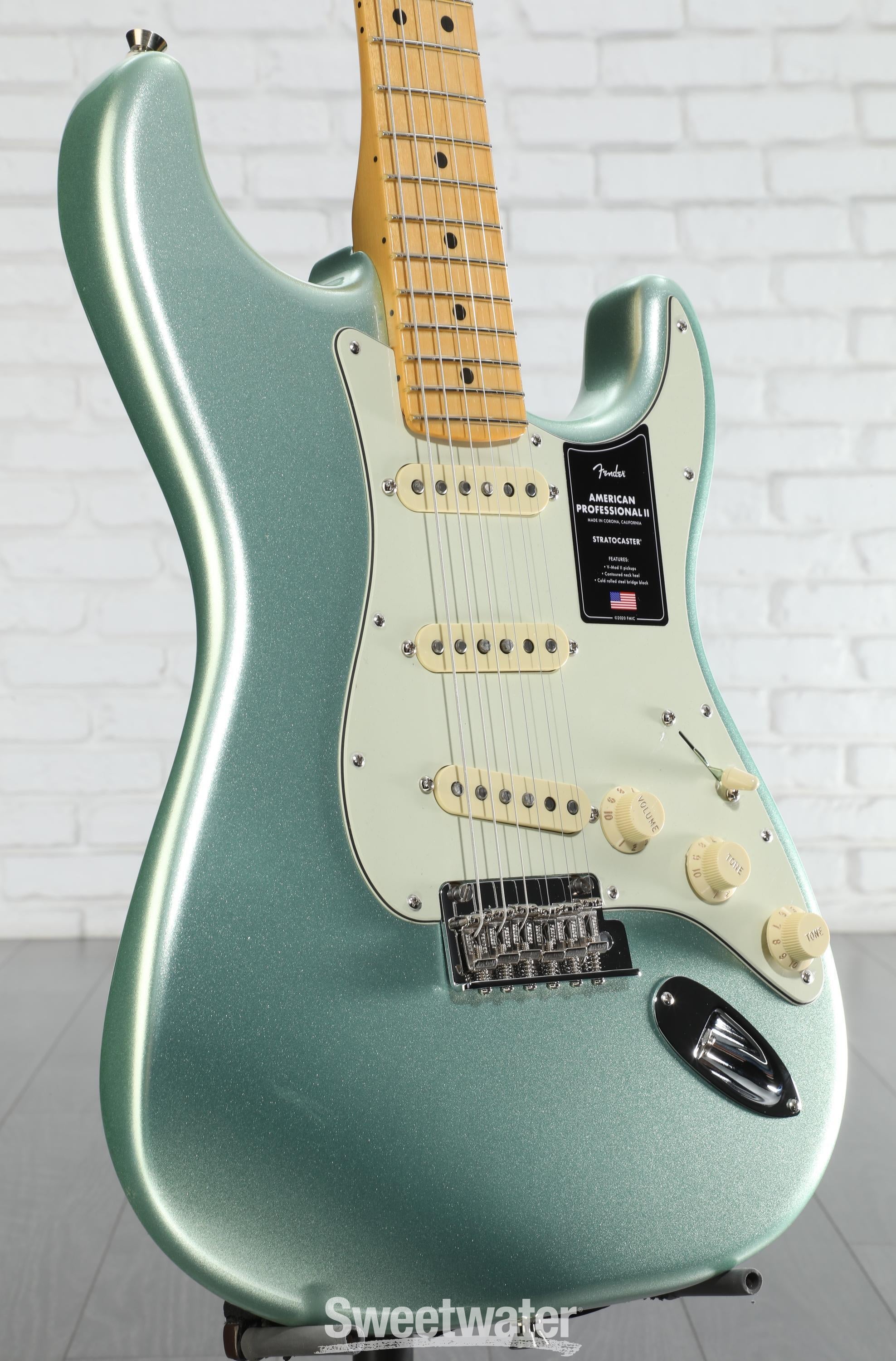 Fender American Professional II Stratocaster - Mystic Surf Green
