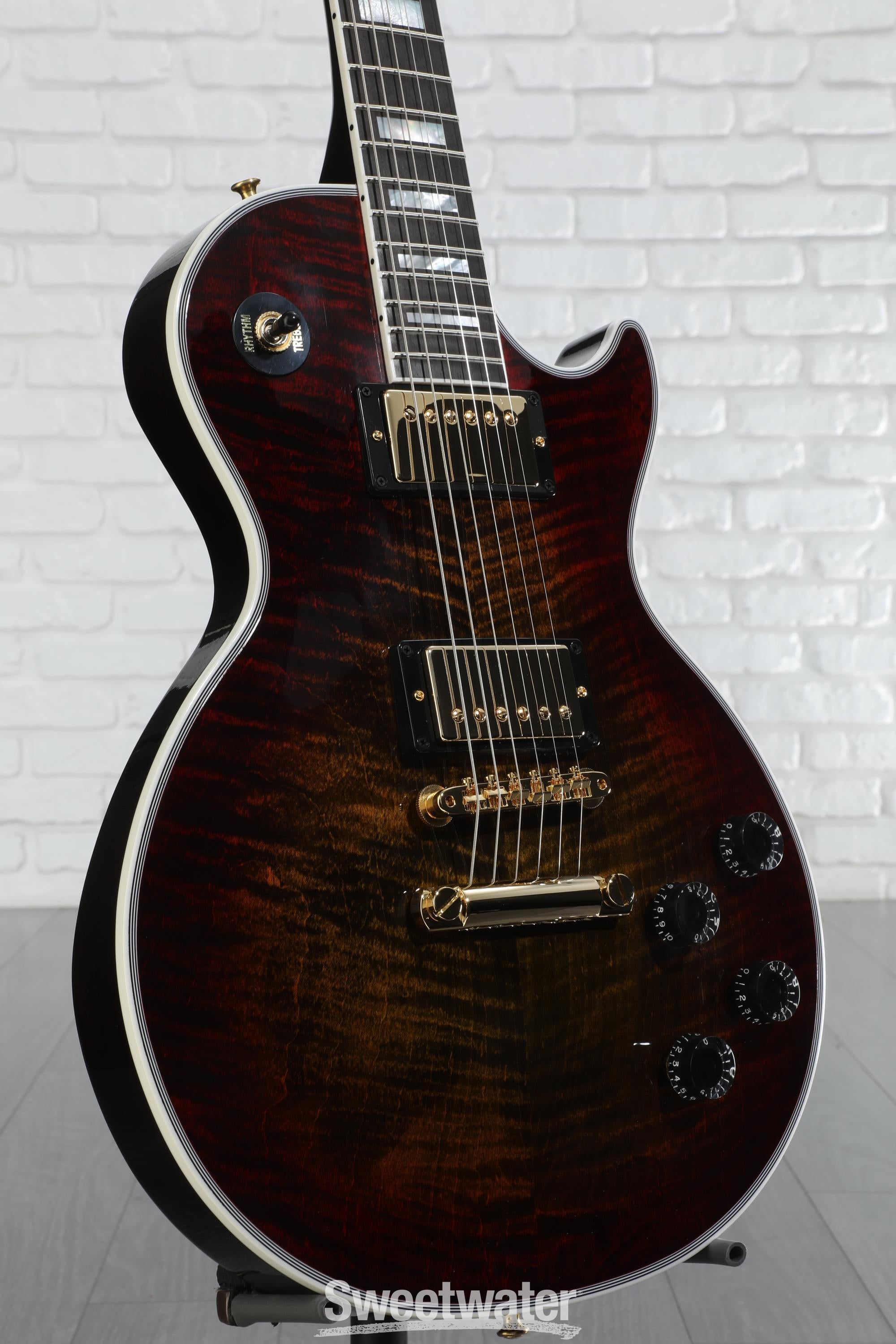 k*a様 Gibson customshop Lespaul custom 20 Gibson Custom Scorching Flametop and Shapely Figure
