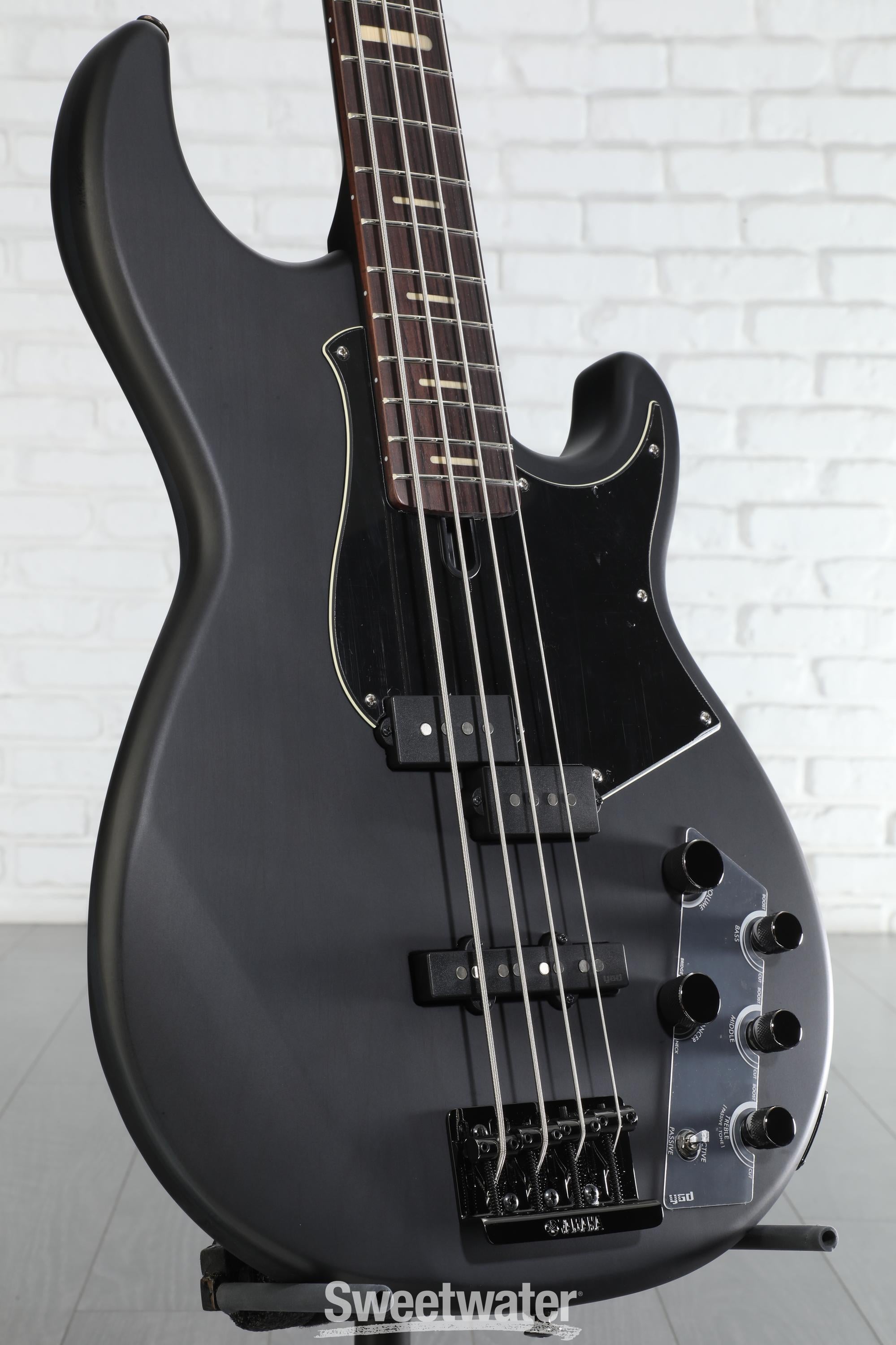 Yamaha BB734A 4-string Bass Guitar - Translucent Matte Black