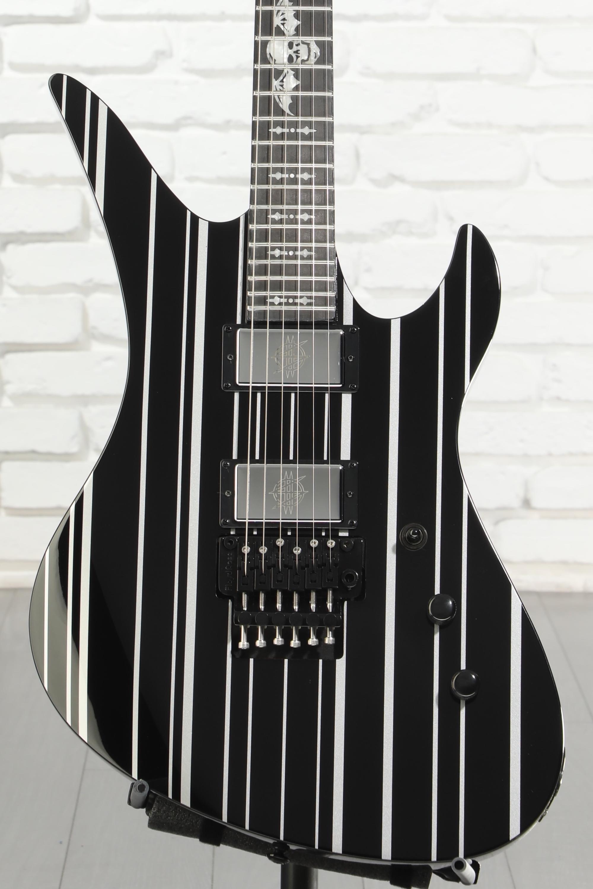 Schecter Synyster Gates Custom - Gloss Black with Silver Stripes