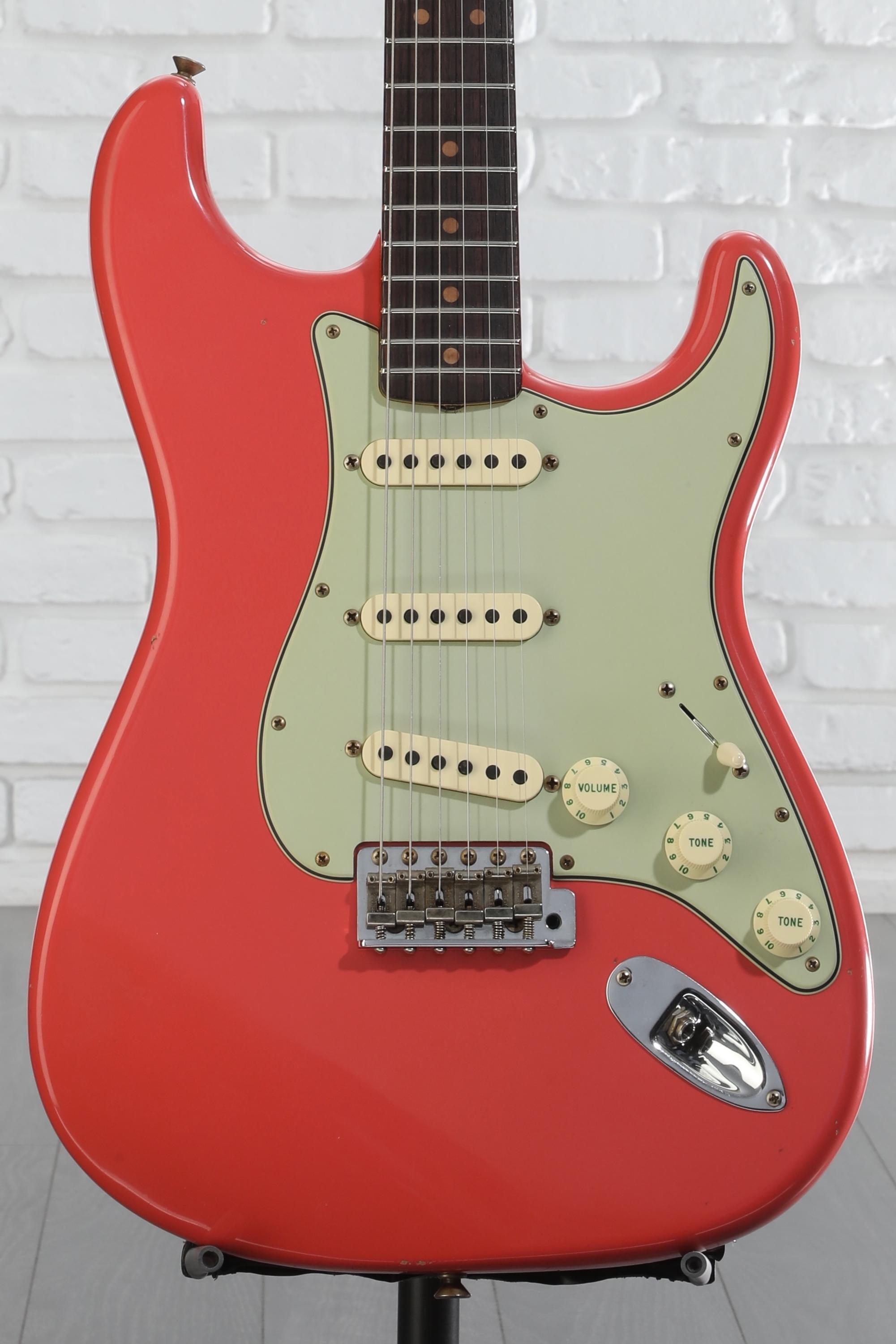 Fender Custom Shop 1962 Stratocaster Relic – Fiesta Red