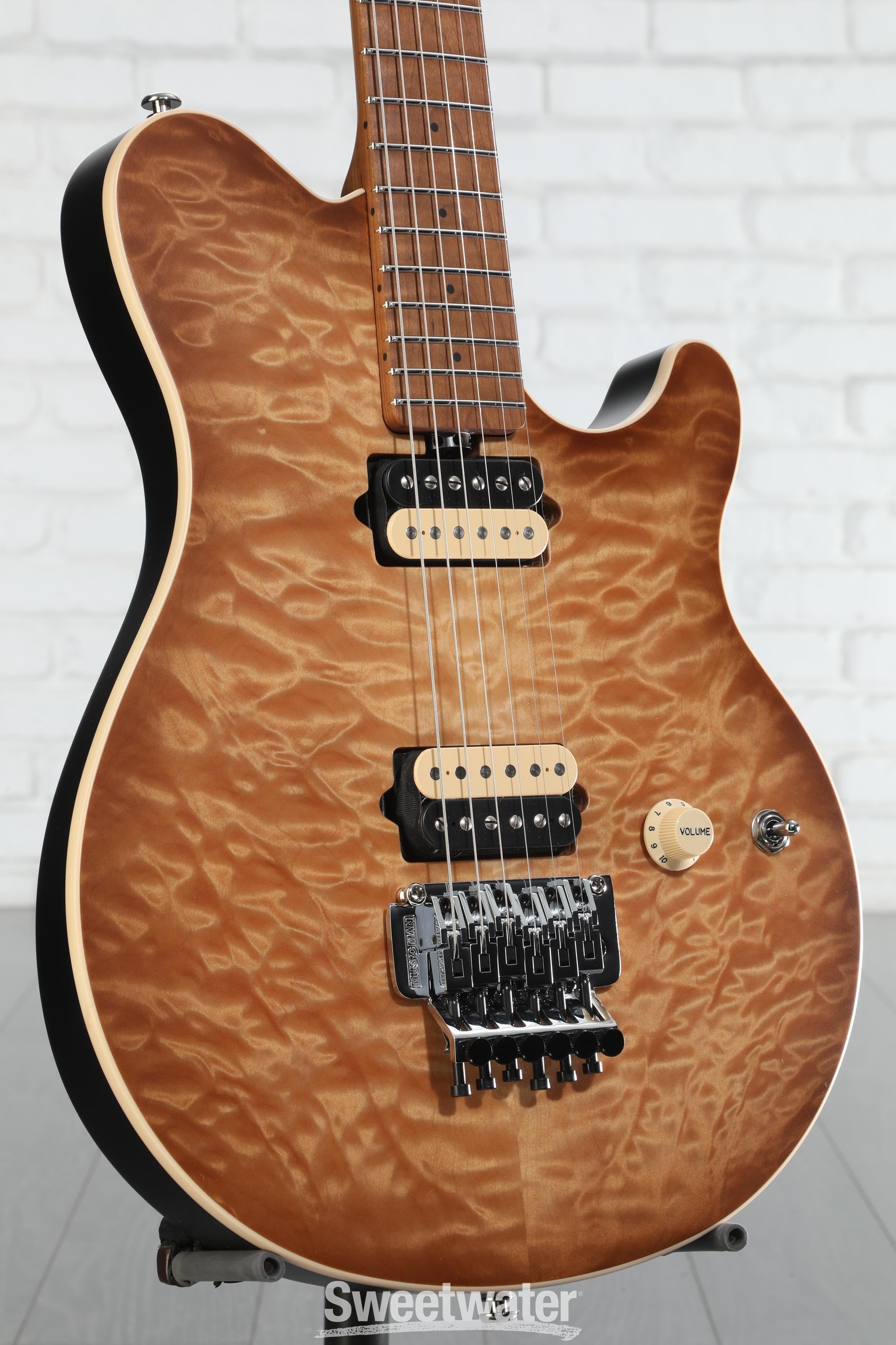 Ernie Ball Music Man Axis Electric Guitar - Honey Pot Quilt