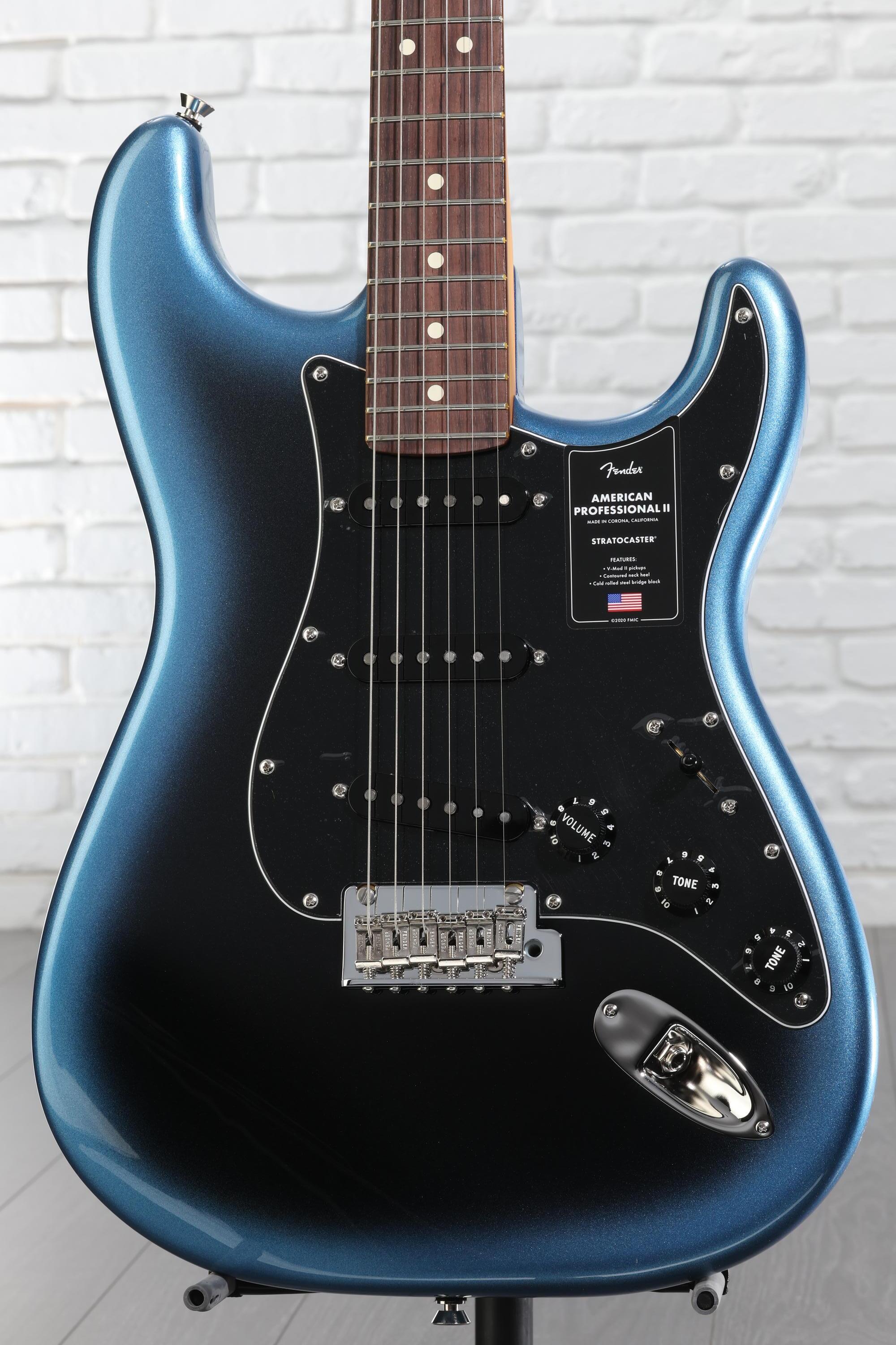 ギター Fender stratocaster professional II Fender American Professional II Stratocaster - Dark Night with