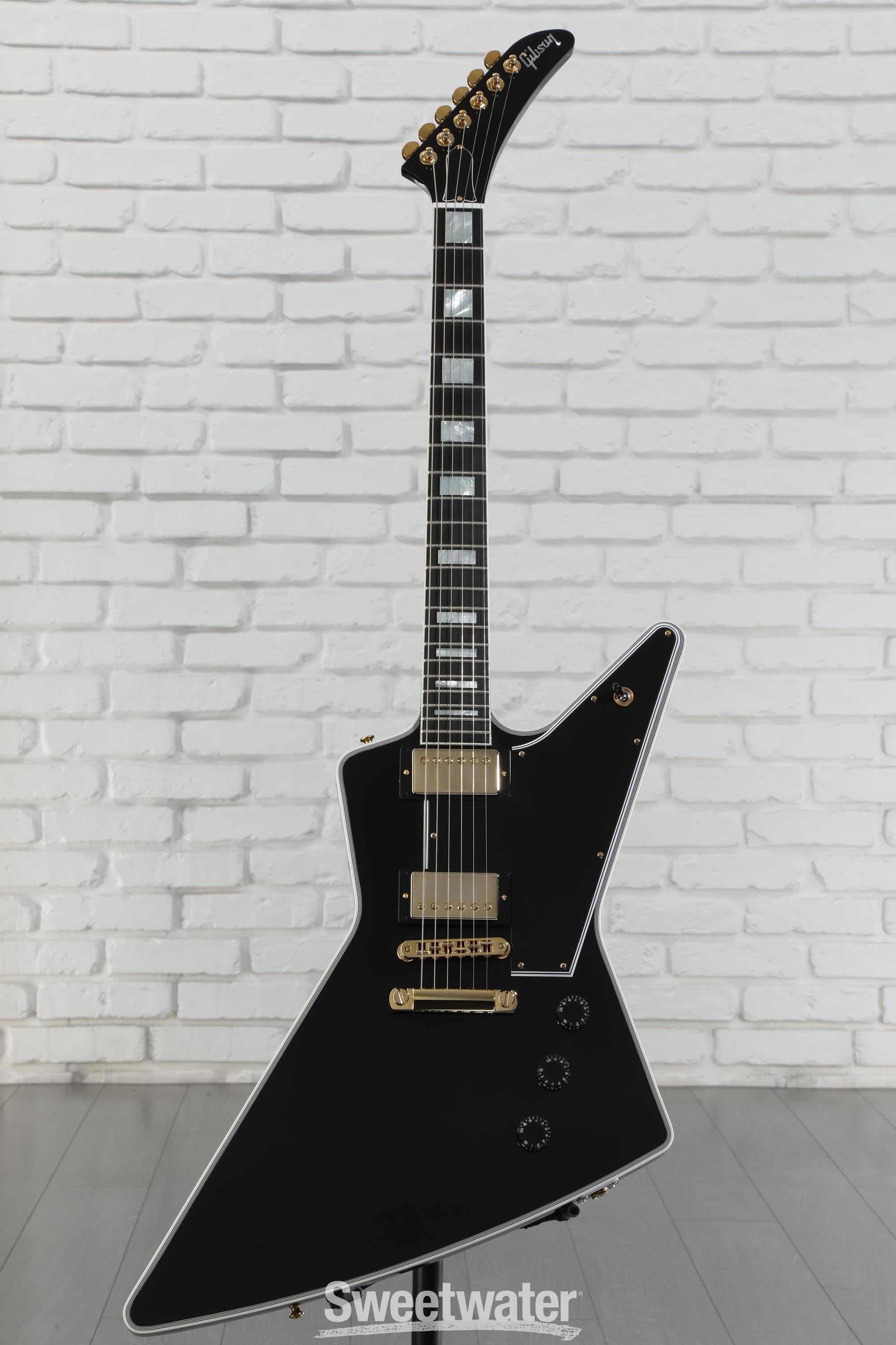 ギター Gibson USA Explorer Ebony Gibson Explorer '76 Ebony 1990 – Chicago Music Exchange