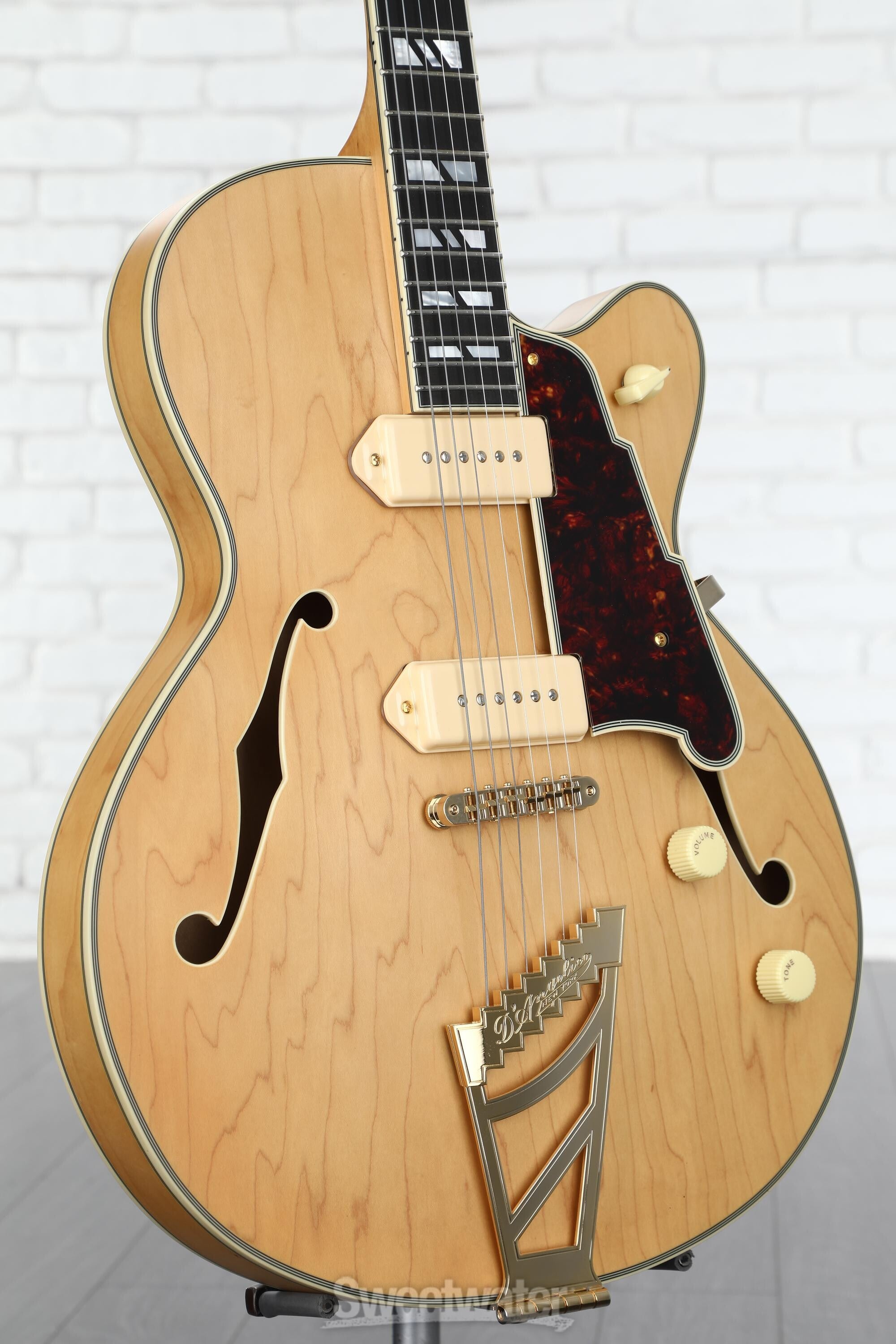 D'Angelico Deluxe 59 Hollowbody Electric Guitar - Satin Honey