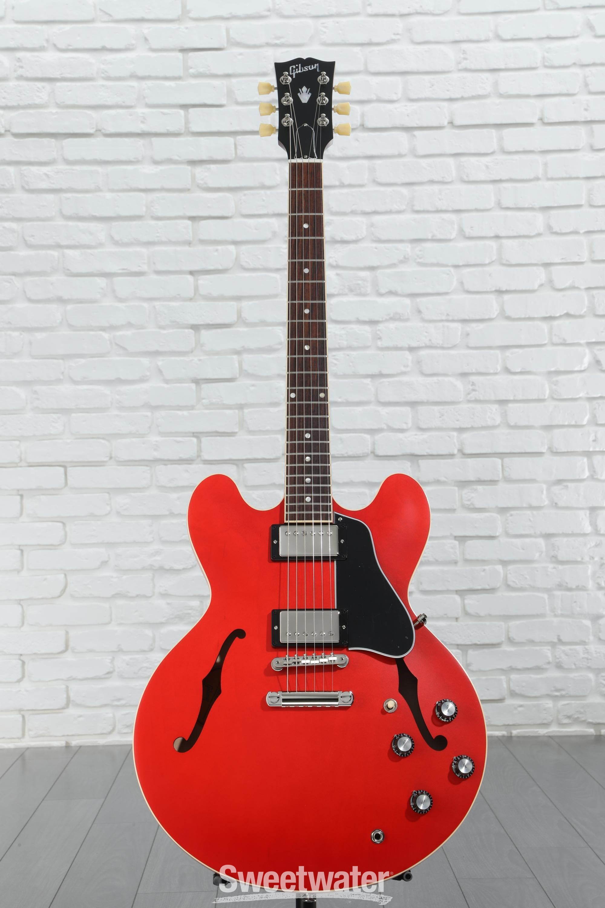 Gibson ES-335 Satin - Satin Cherry | Sweetwater