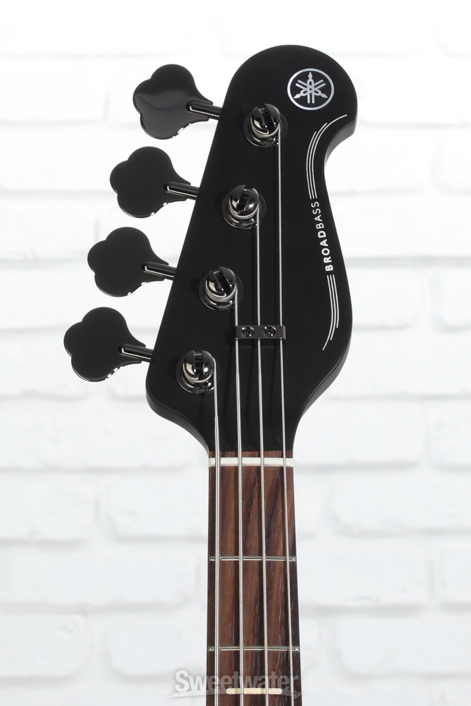 Yamaha BB734A 4-string Bass Guitar - Translucent Matte Black