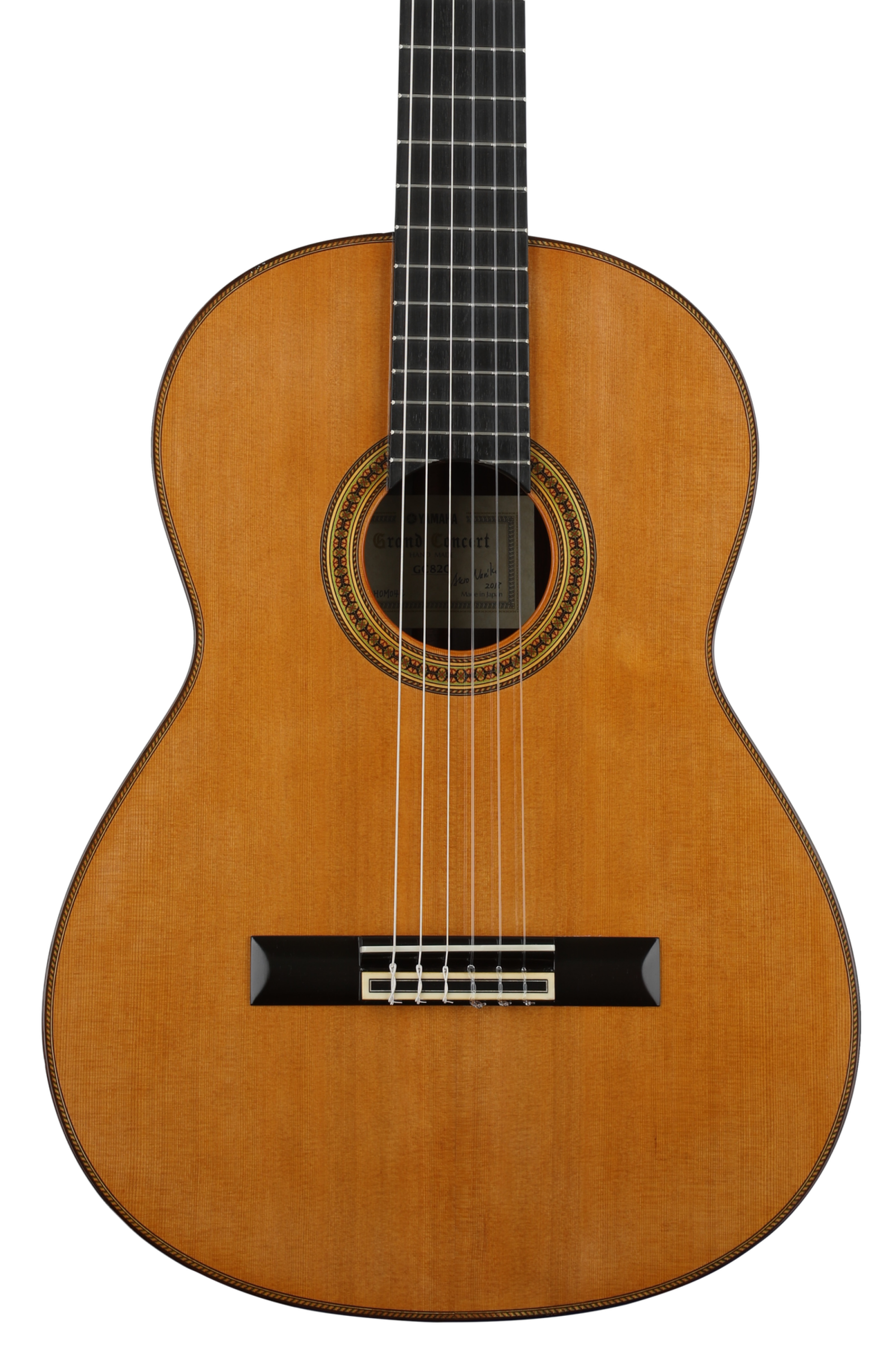 Yamaha GC82C Classical - Natural | Sweetwater