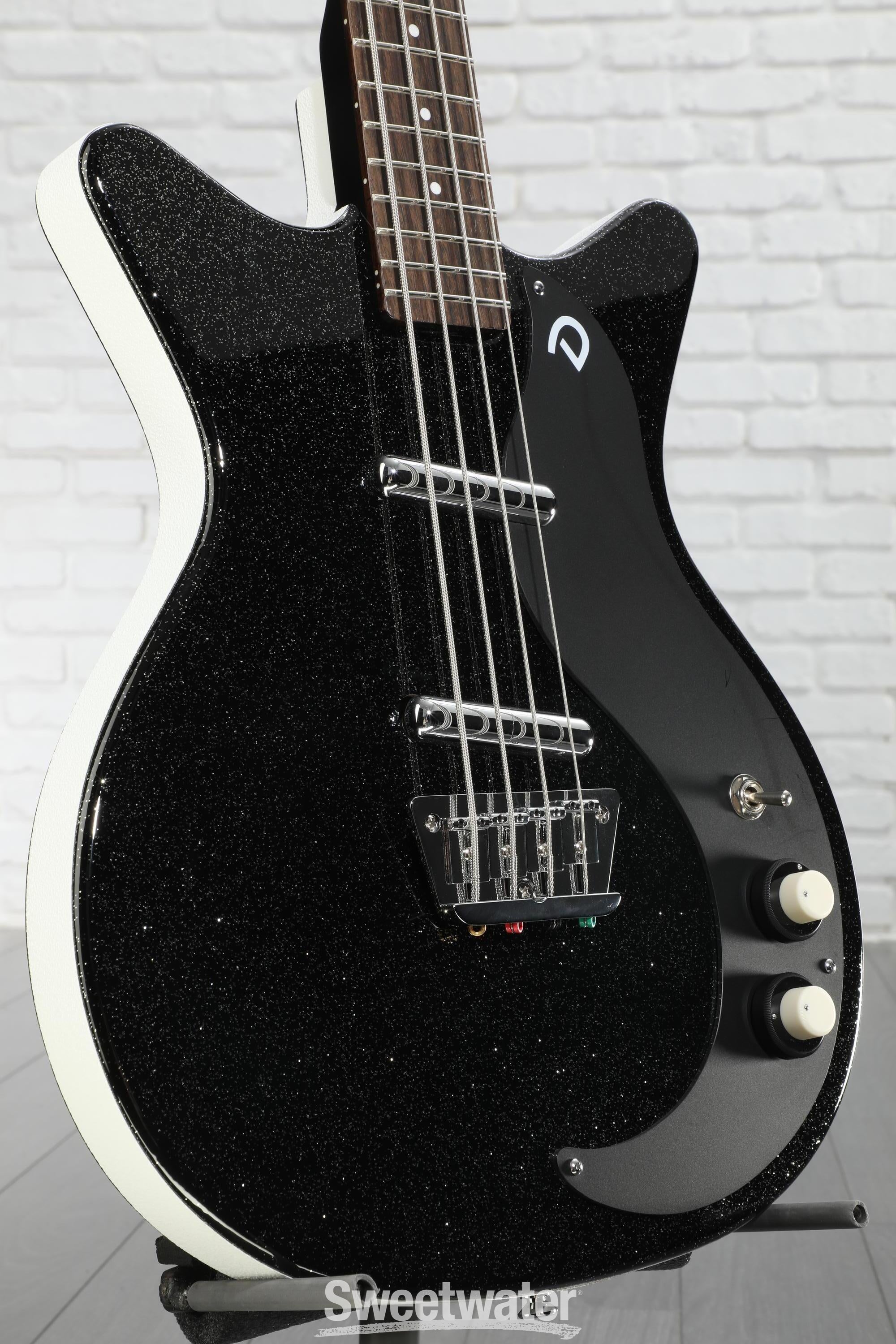 Danelectro　59DC Danelectro '59DC Short Scale Bass Guitar - Black Metalflake