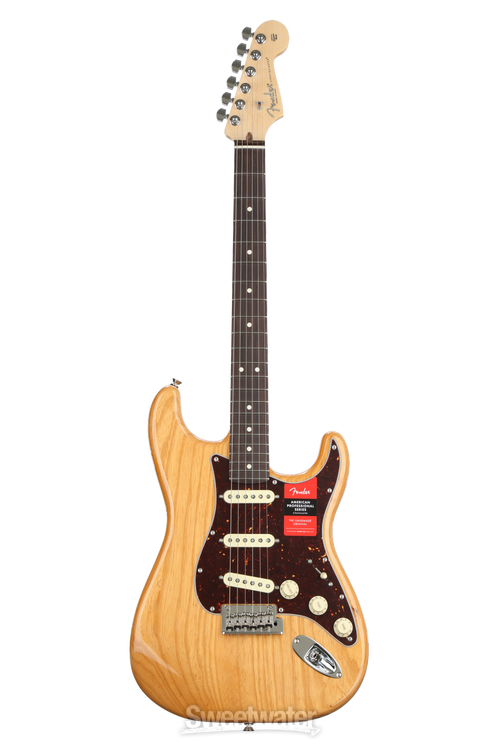 Fender Limited Edition Lightweight Ash American Professional Stratocaster -  Aged Natural