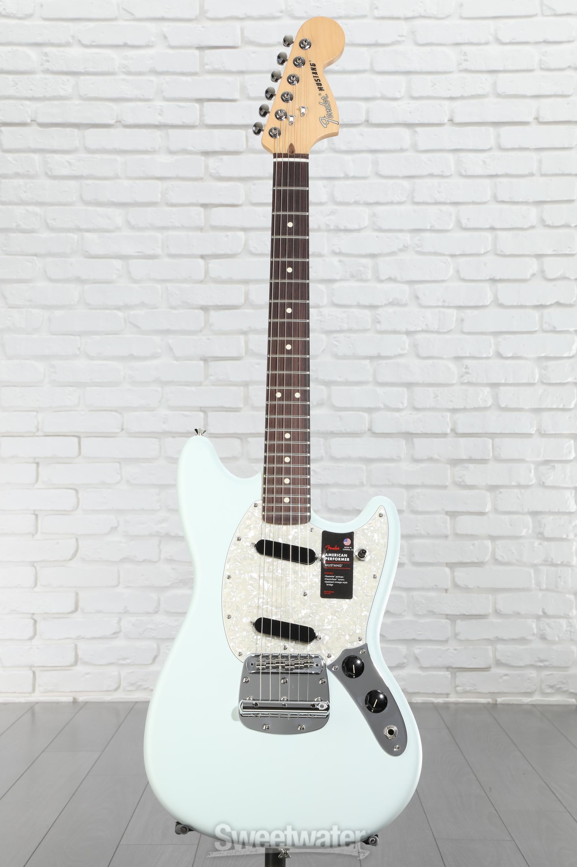 ギター Fender USA American performer Mustang Fender American Performer Mustang - Satin Sonic Blue with Rosewood