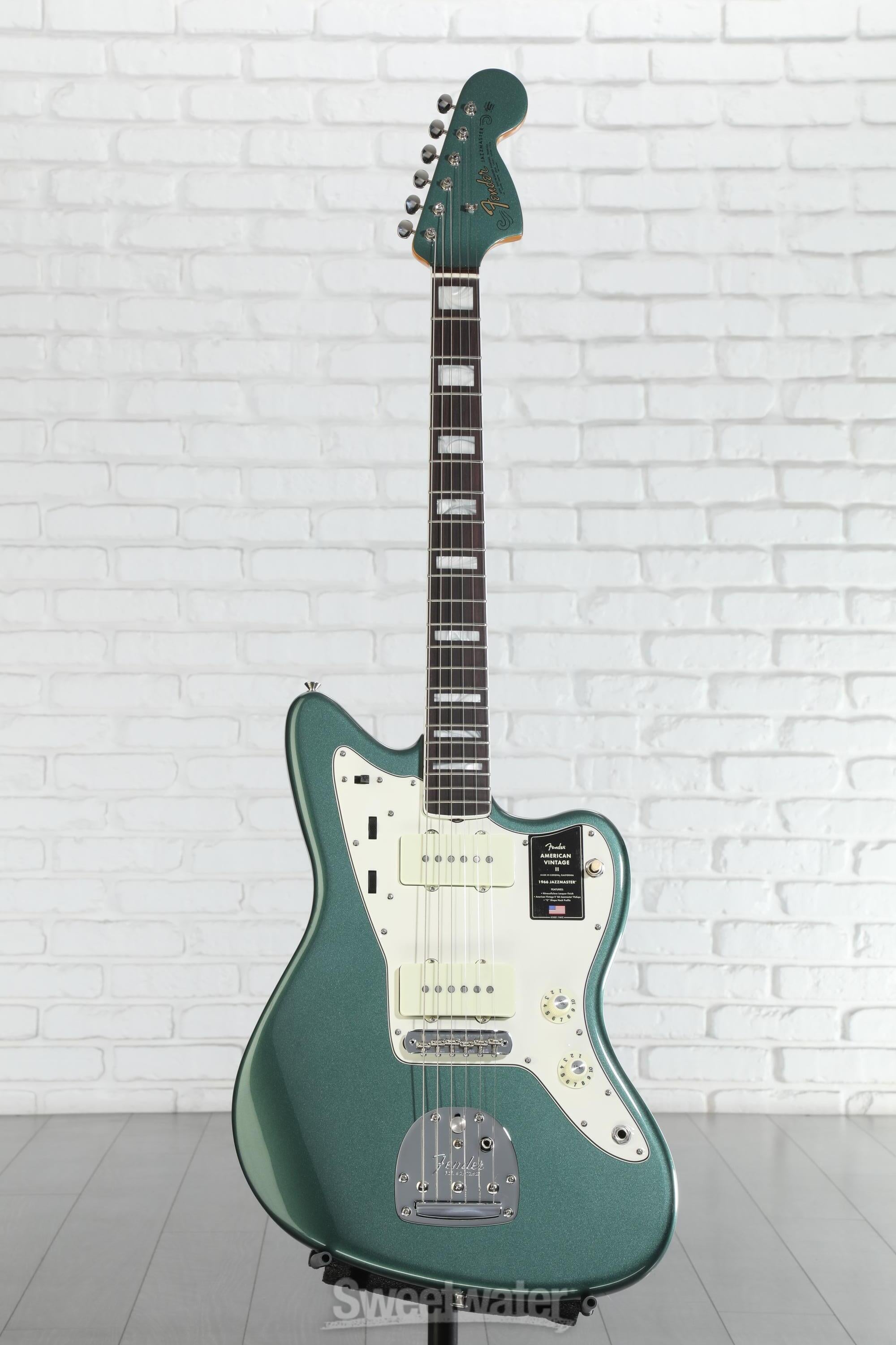 Fender アメヴィンII 1966 Jazzmaster 生産終了カラー Fender American Vintage II 1966 Jazzmaster Electric Guitar - Lake