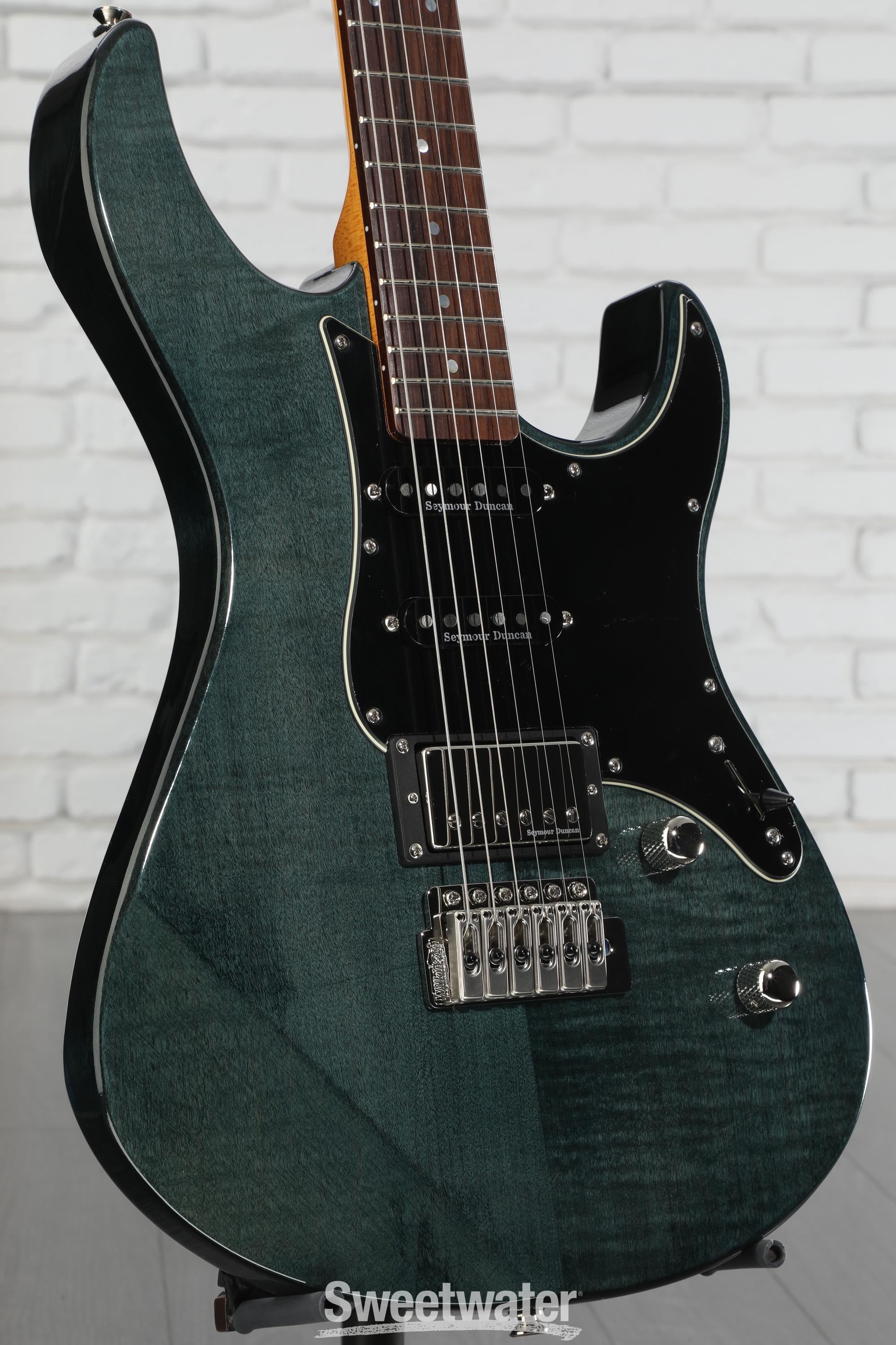 Yamaha Pacifica PAC612VIIFM Electric Guitar - Indigo Blue