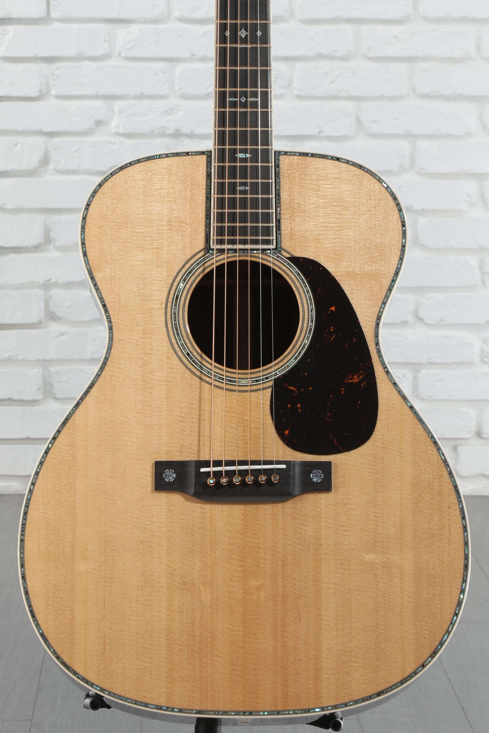 Martin 000-42 Modern Deluxe Acoustic Guitar - Natural