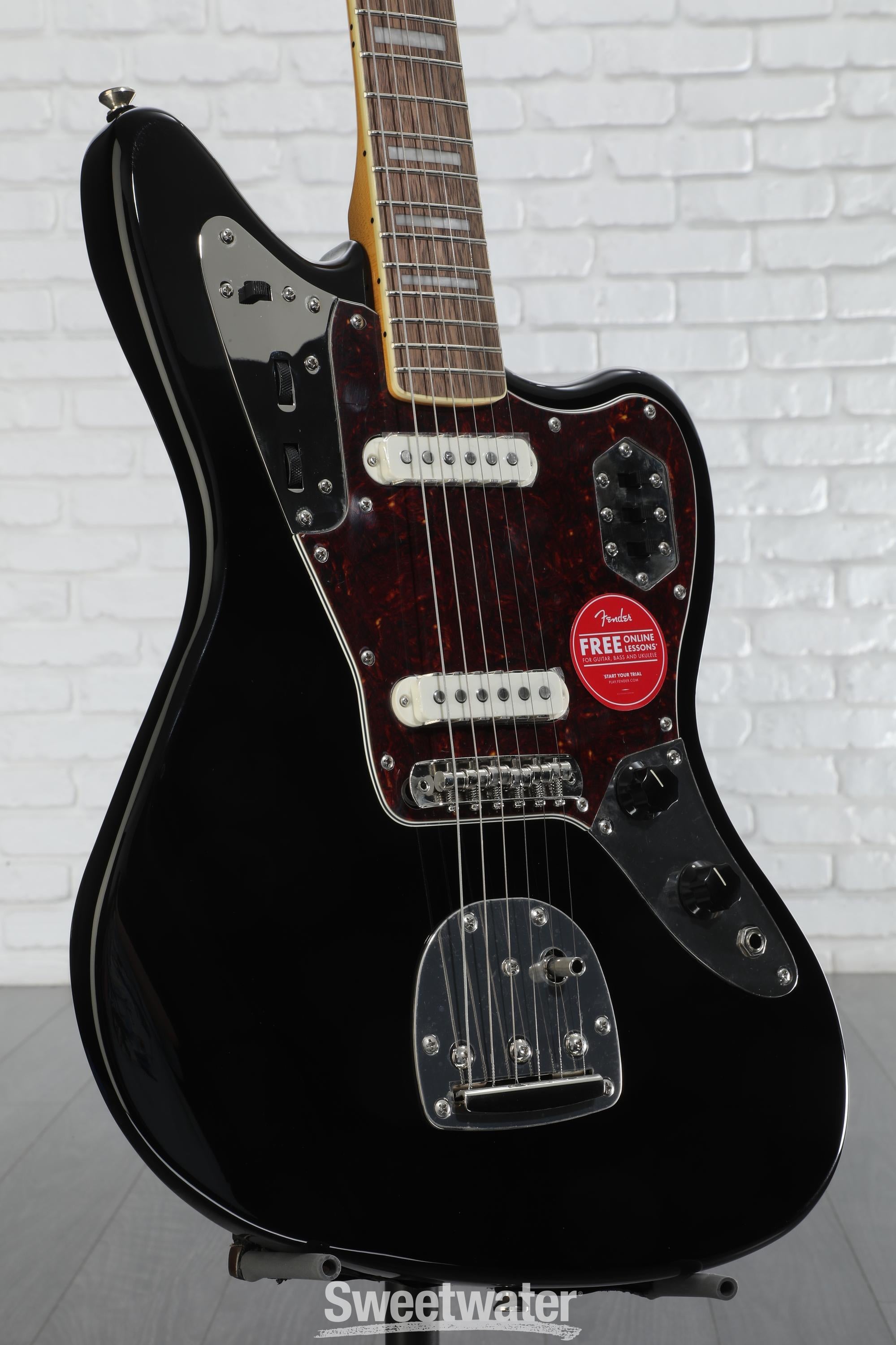 Squier Classic Vibe `70s Jaguar - Black – nafiriguitar.com