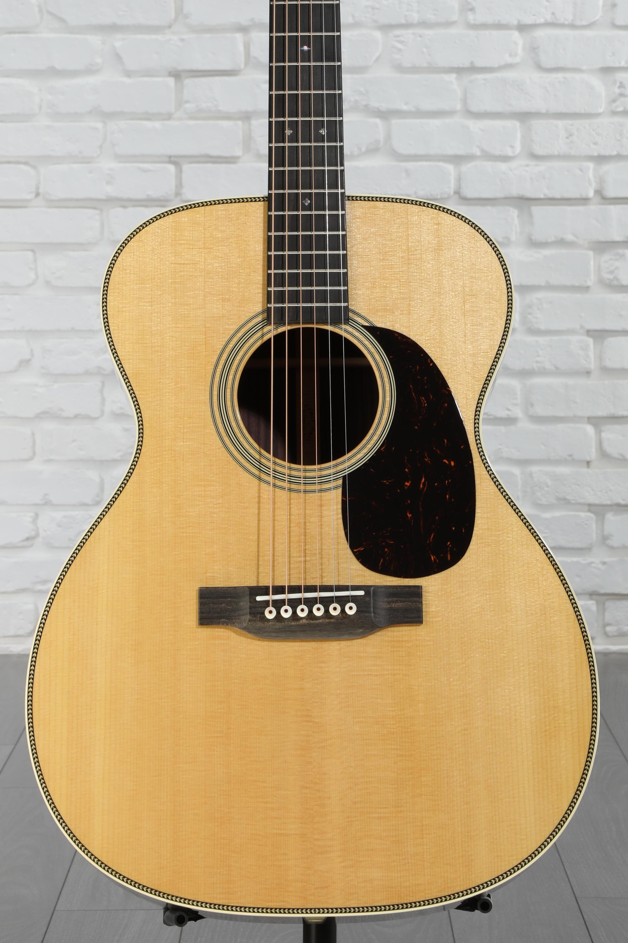 Martin 000-28 Standard Series Acoustic Guitar - Natural