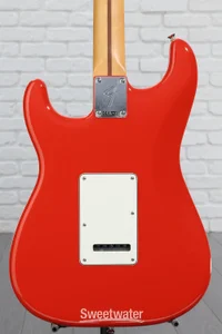 Fender Player II Stratocaster Electric Guitar - Coral Red with Rosewood Fingerboard