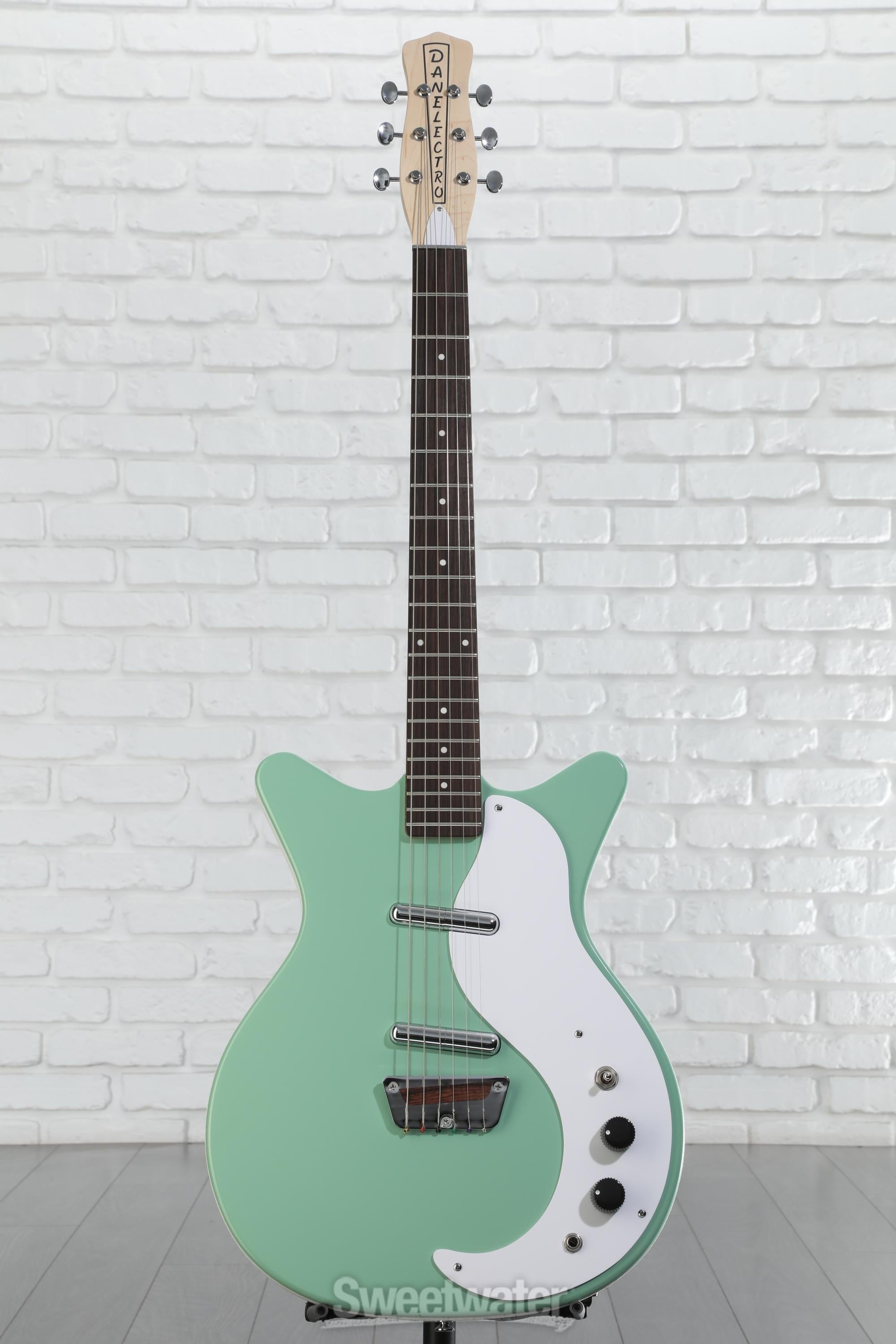 DANELECTRO STOCK59 グリーン Danelectro Stock '59 Electric Guitar - Aqua | Sweetwater