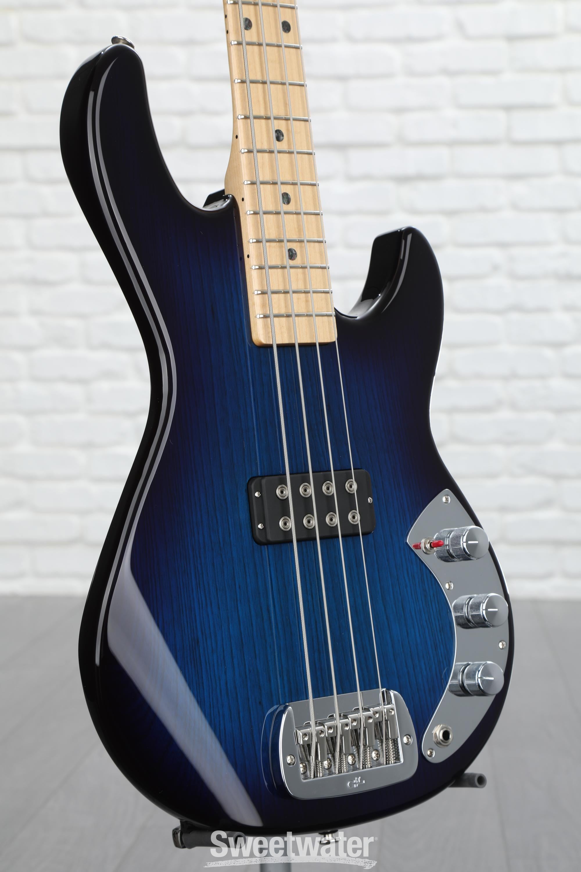 G&L L-2000 Tribute / blueburst エレキベース G&L CLF Research L-1000 Bass Guitar - Blueburst | Sweetwater