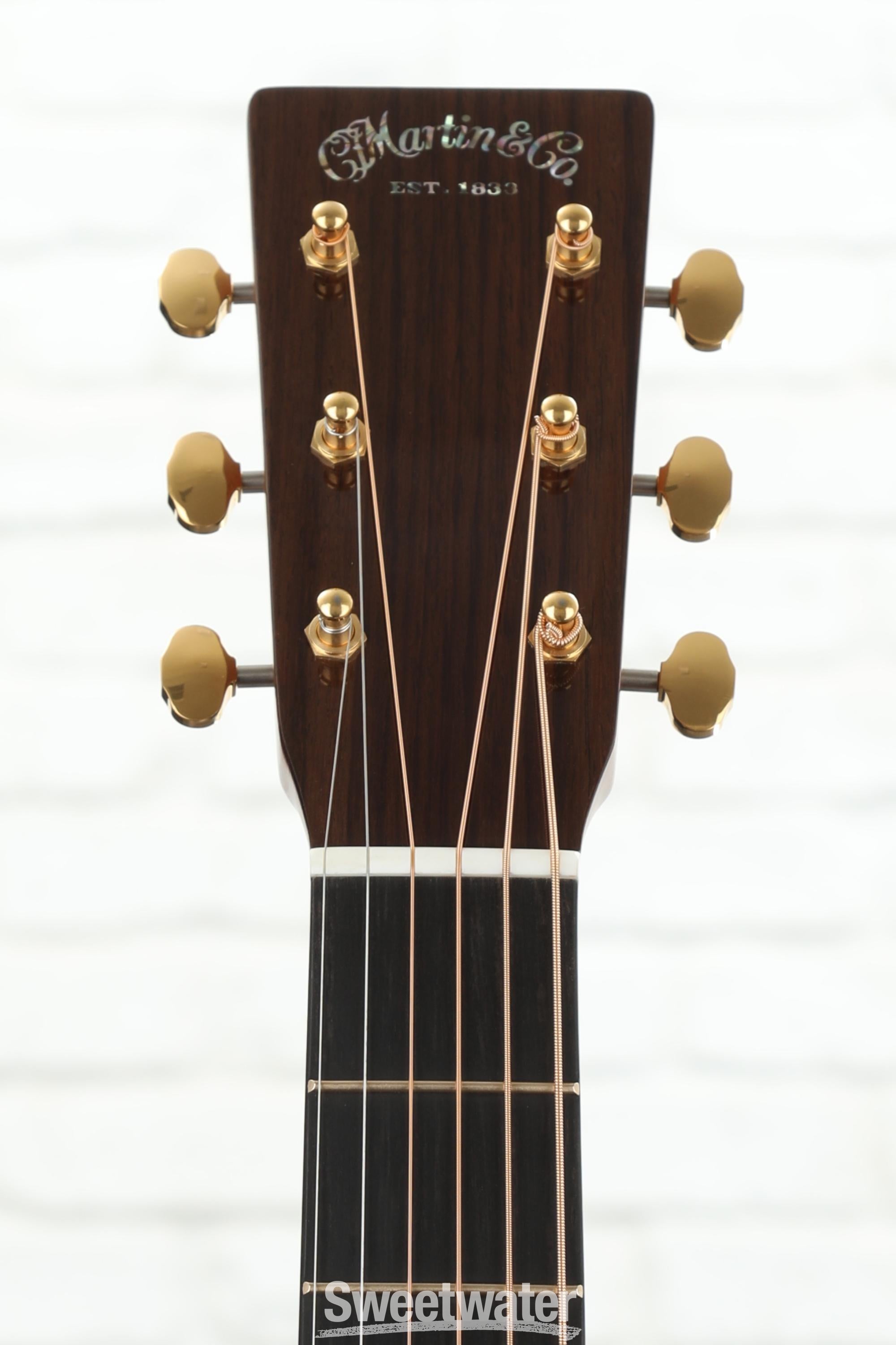 Martin D-18 Modern Deluxe Left-Handed Acoustic Guitar - Natural